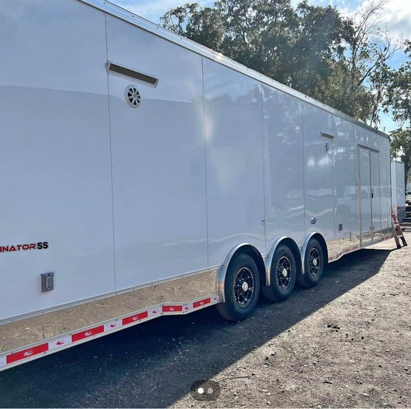 2022 CARGO MATE 34 FT ENCLOSED TRAILER  for Sale $38,000 