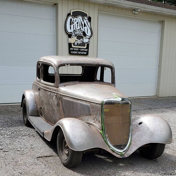 Gray's Garage Hot Rods and Customs