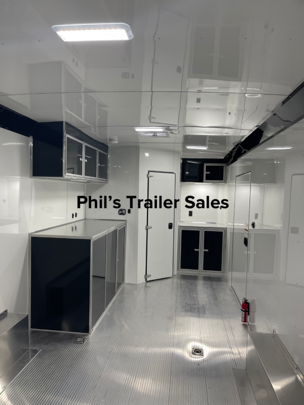 32' BATHROOM RACE TRAILER ALL ALUMINUM SUNDOWNER CAR HAULER for Sale in ...