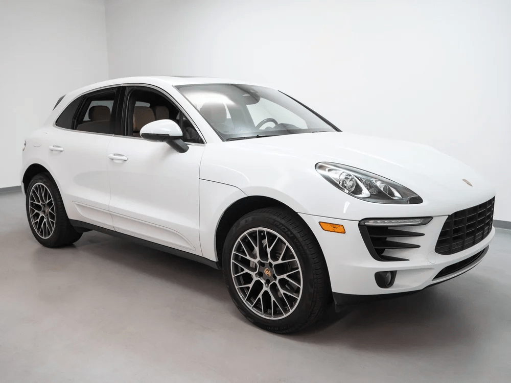 2018 Porsche Macan - 2018 Macan S, CPO, 9.9k Miles, Pristine condition - Used - VIN WP1AB2A5XJLB38342 - 9,900 Miles - 6 cyl - AWD - Automatic - SUV - White - Columbia, MO 65202, United States