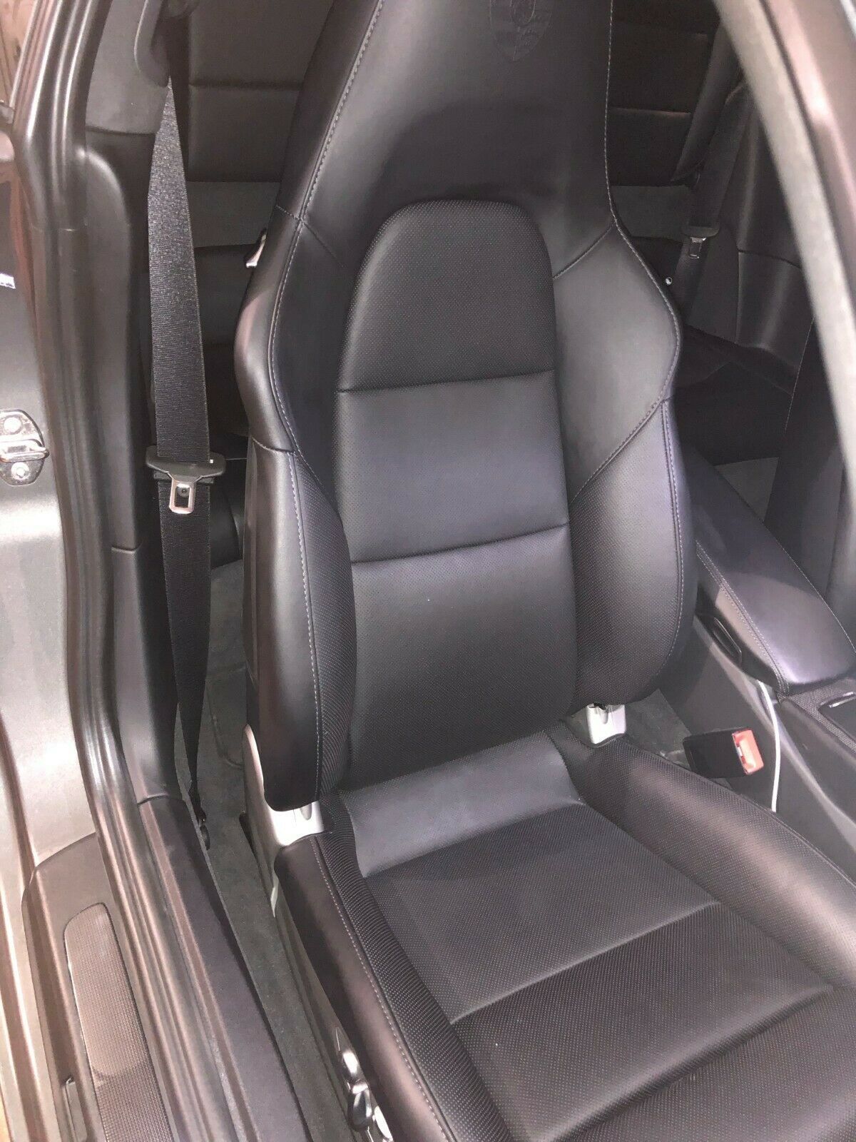 Interior/Upholstery - PORSCHE 991 981 & 718 OEM GENUINE ADAPTIVE 18 WAY BLACK LEATHER SEATS WITH CREST - Used - 2013 to 2019 Porsche 911 - Lee's Summit, MO 64064, United States