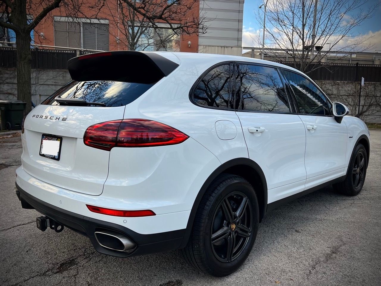 2015 Porsche Cayenne - 2015 Cayenne Diesel 54k Miles - Rare & Fully Loaded - Used - VIN WP1AF2A2XFLA38680 - 6 cyl - AWD - Automatic - SUV - White - Chicago, IL 60601, United States