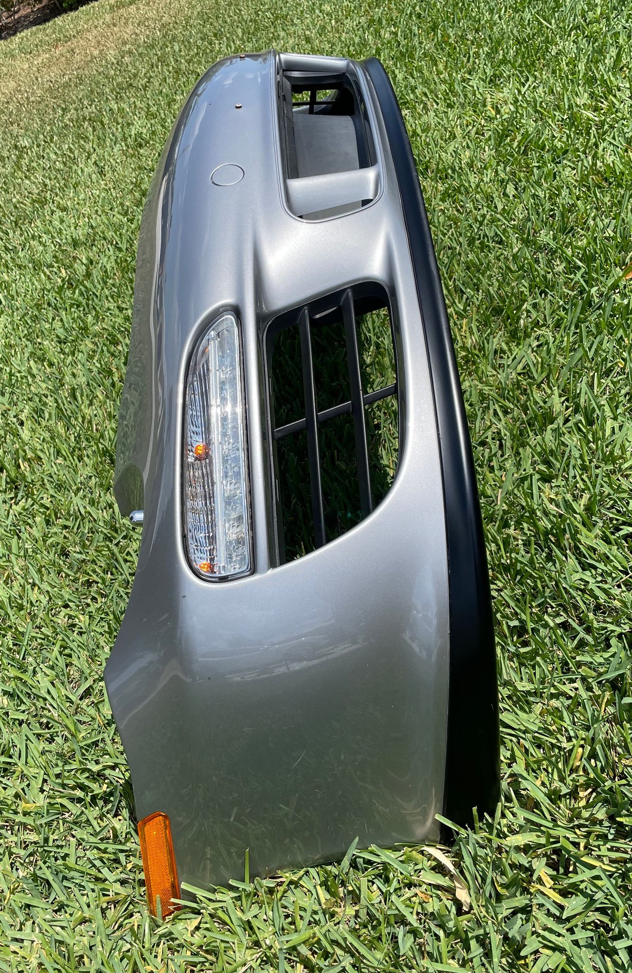 Exterior Body Parts - 997.2 OEM Porsche Aerokit/GTS front bumper cover complete GT Silver Metallic - Used - 2009 to 2011 Porsche 911 - Palm City, FL 34990, United States