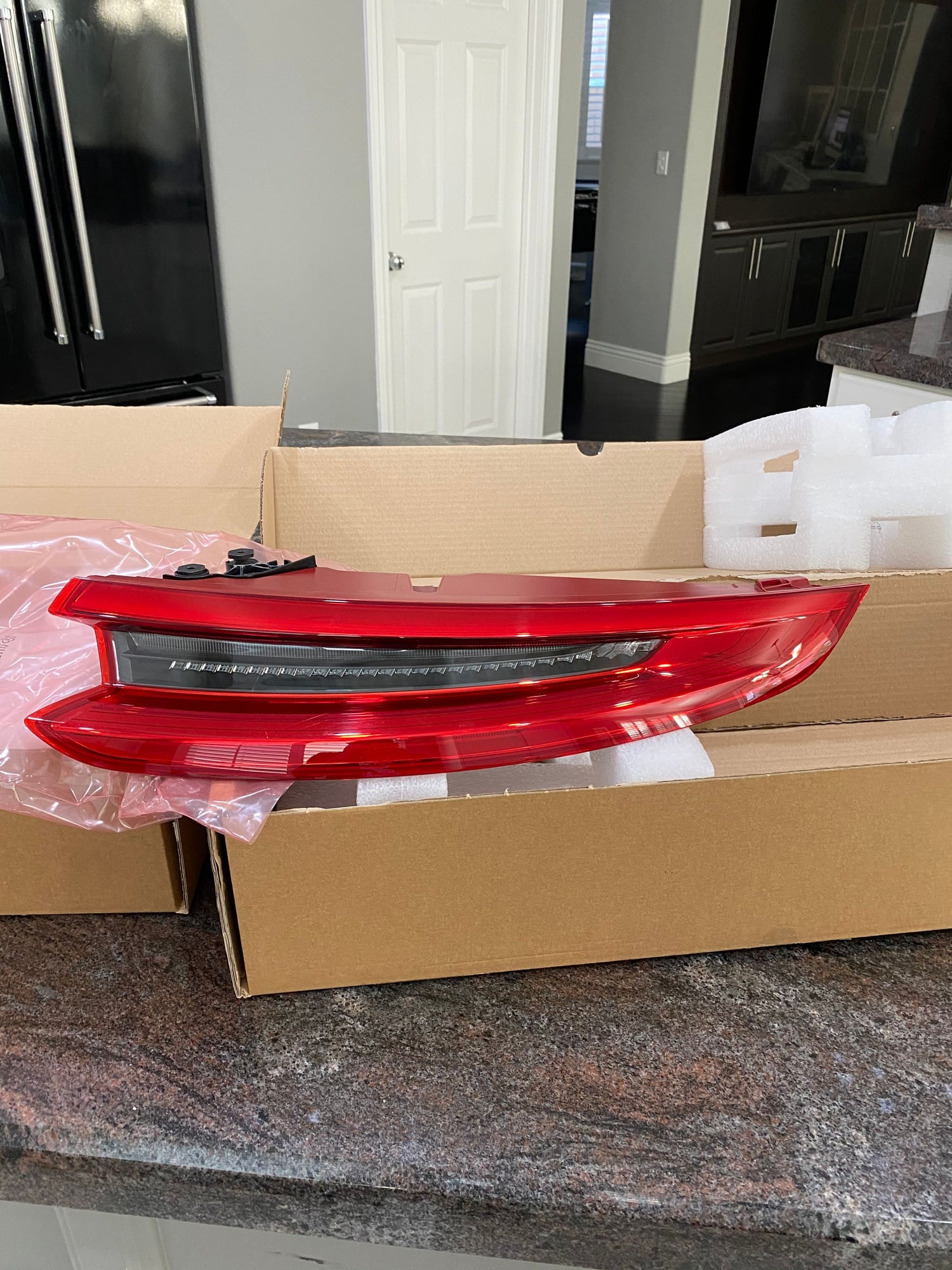 Lights - Set of used OEM clear tail lights 991.2 2017-2019 $400 free shipping - Used - 2017 to 2019 Porsche 911 - Henderson, NV 89002, United States