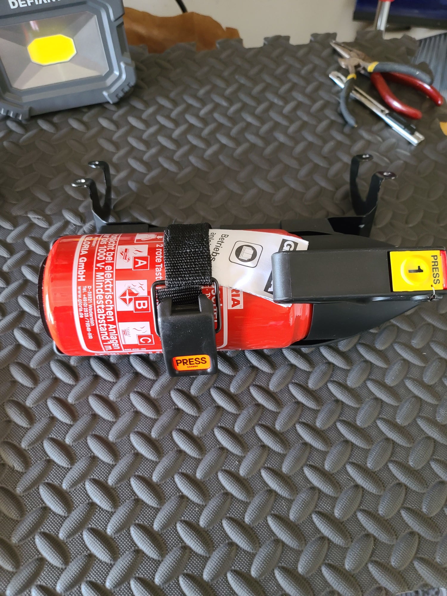 Miscellaneous - OEM Porsche Fire Extinguisher With Mount 992 911 - New - All Years Porsche All Models - Ellicott City, MD 21042, United States