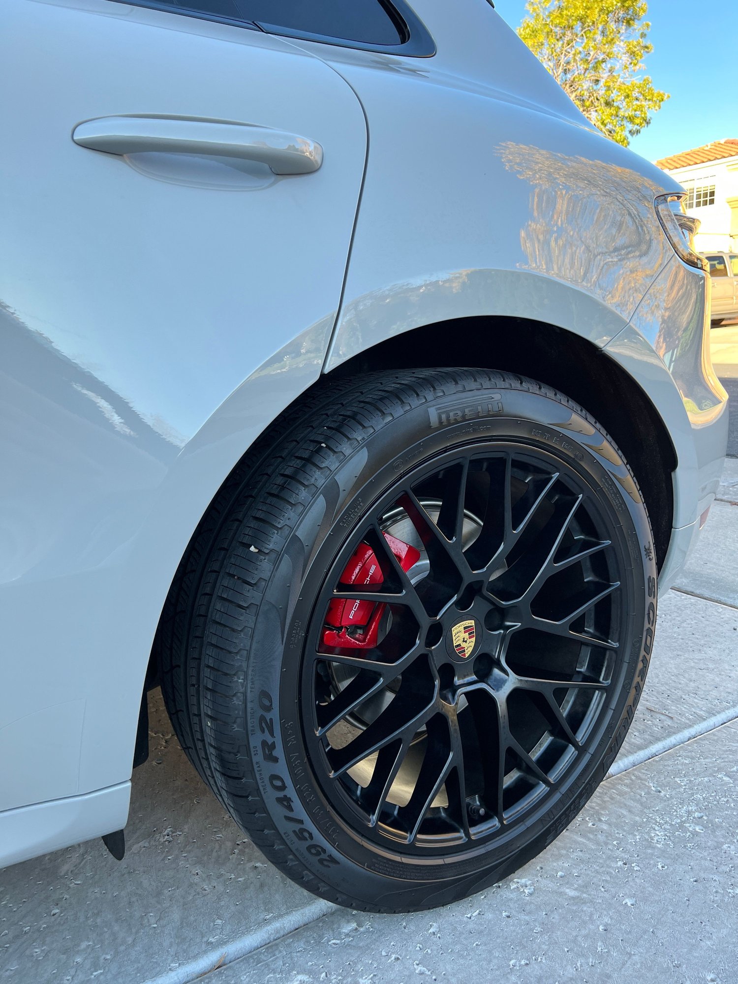 2020 Porsche Macan - Chalk Macan GTS - Used - VIN WP1AG2A53LLB55083 - 9,300 Miles - 6 cyl - AWD - Automatic - SUV - Gray - Albuquerque, NM 87111, United States