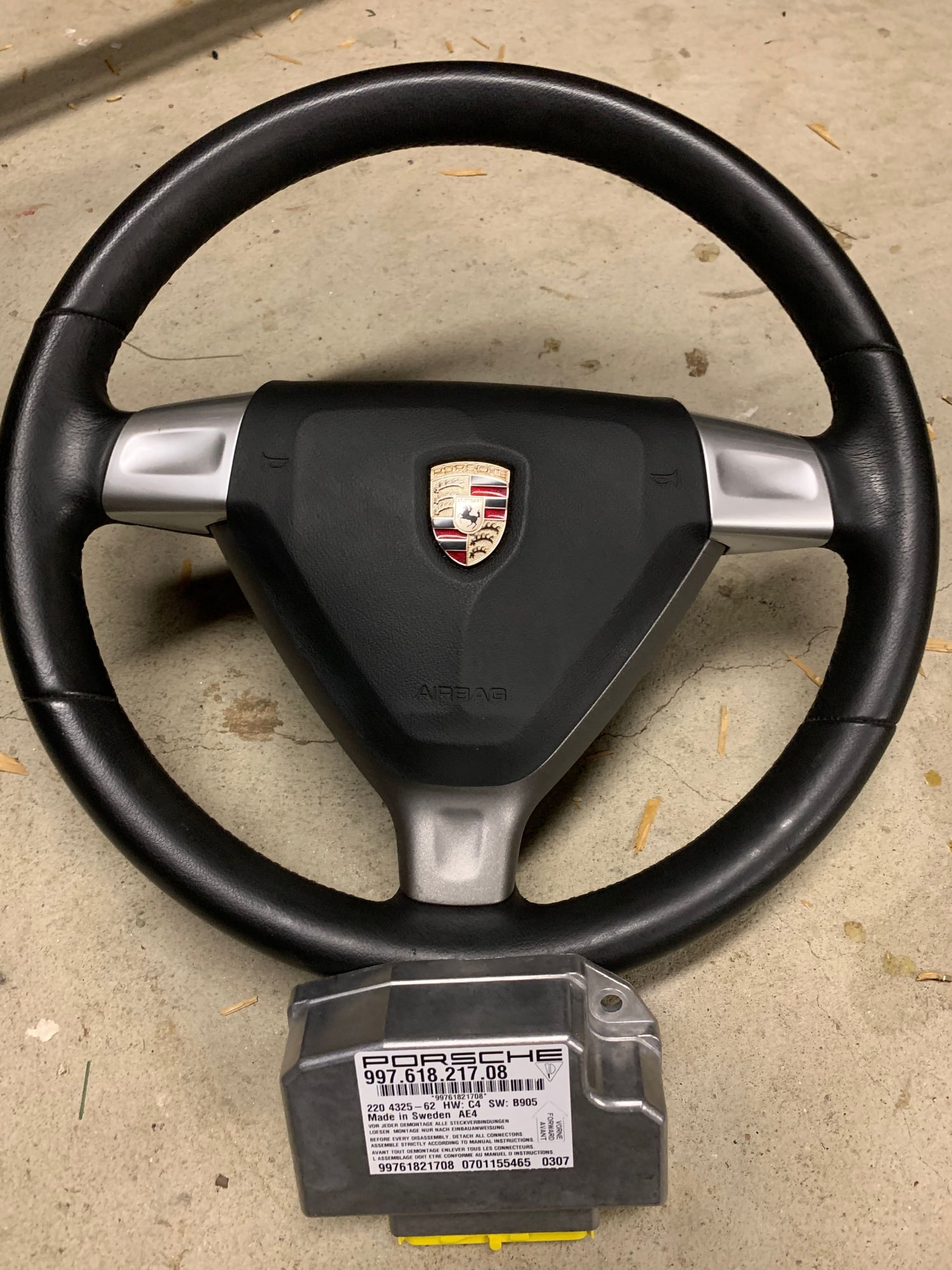 2000 Porsche 911 - Steering wheel with airbag and airbag module - Interior/Upholstery - $300 - Wilmington, DE 19711, United States