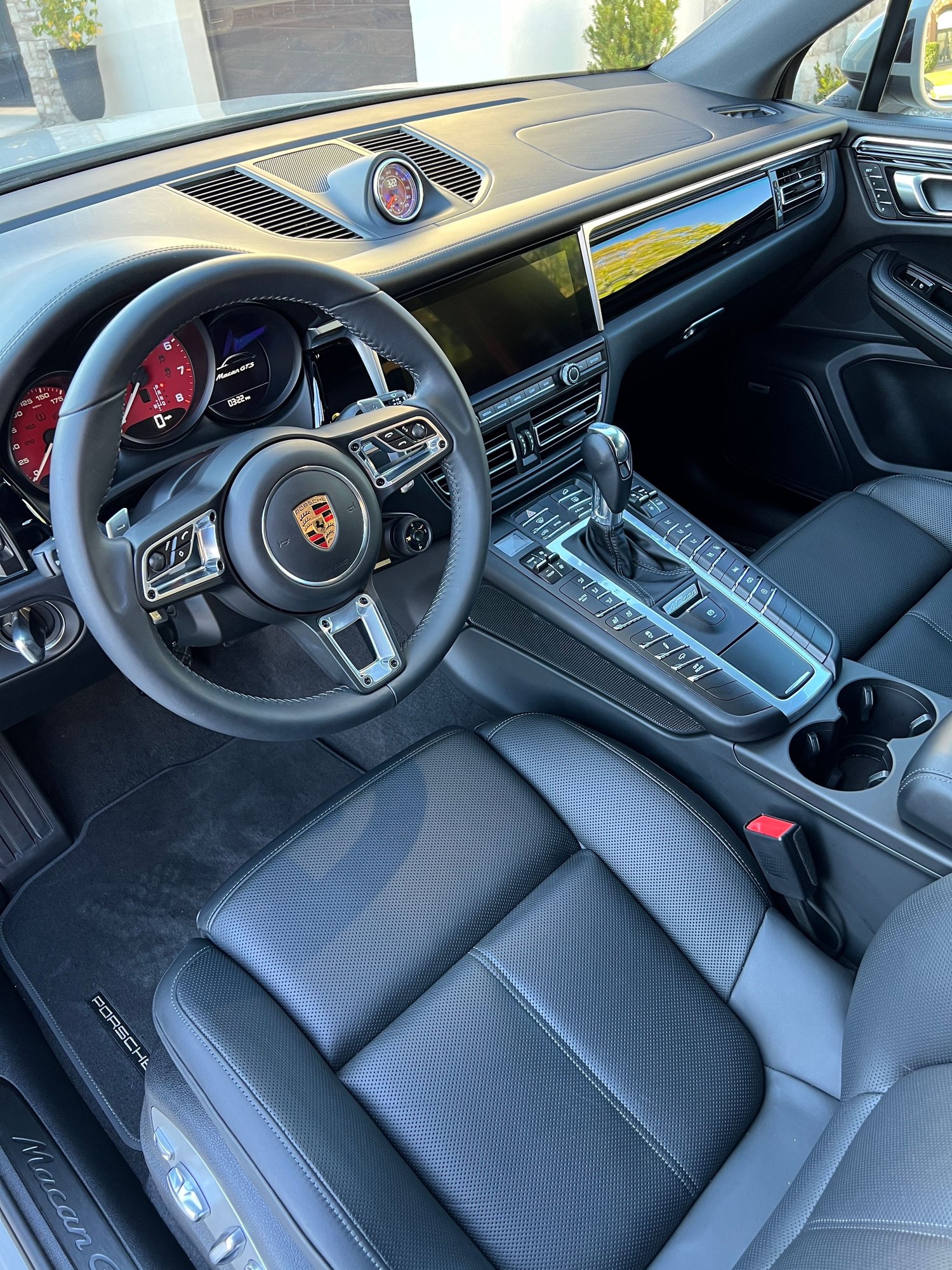 2020 Porsche Macan - Chalk Macan GTS - Used - VIN WP1AG2A53LLB55083 - 9,300 Miles - 6 cyl - AWD - Automatic - SUV - Gray - Albuquerque, NM 87111, United States