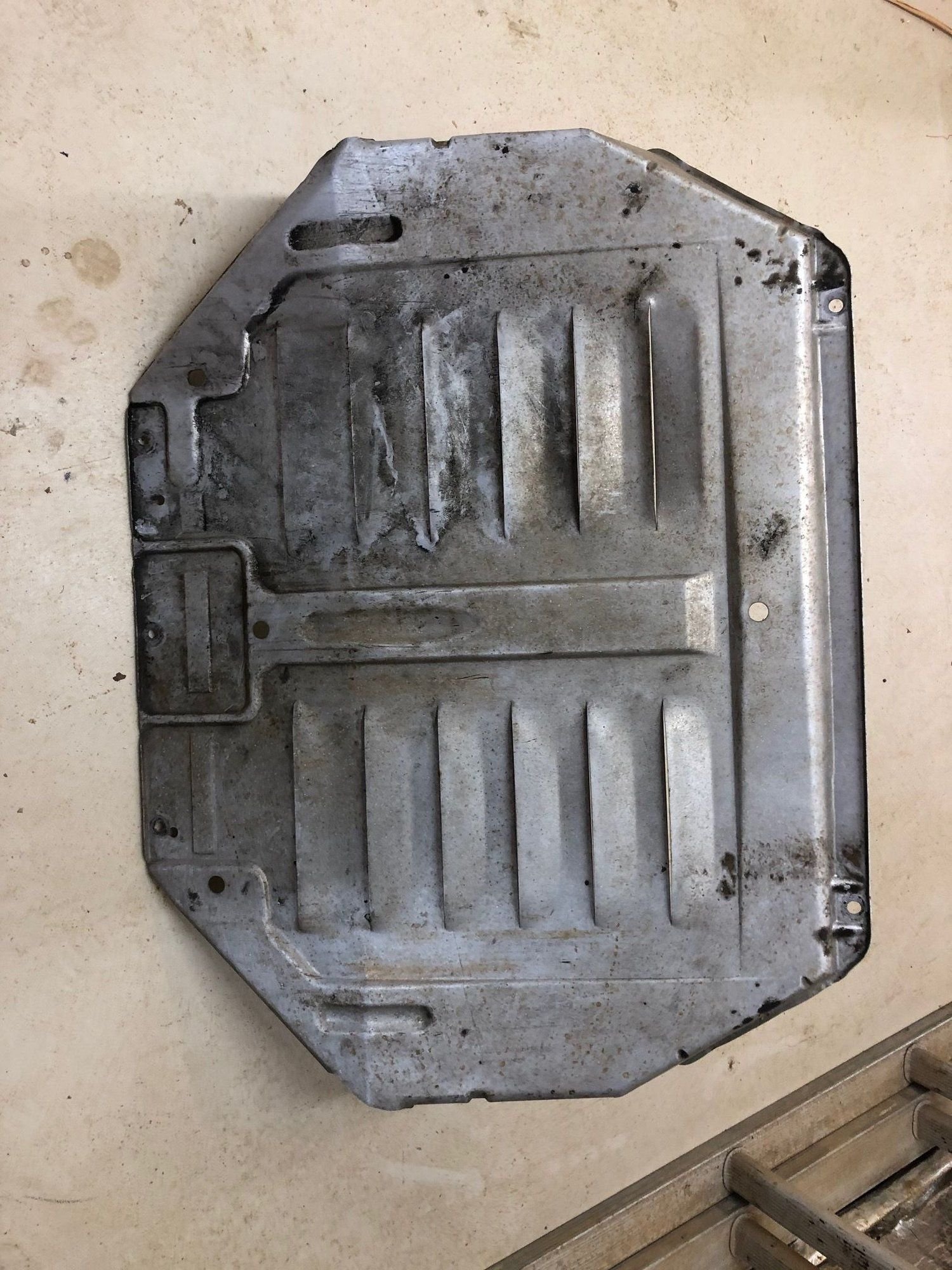 Exterior Body Parts - FS: 944 Underbody / Engine Tray - Used - All Years  All Models - Hamilton, VA 20158, United States