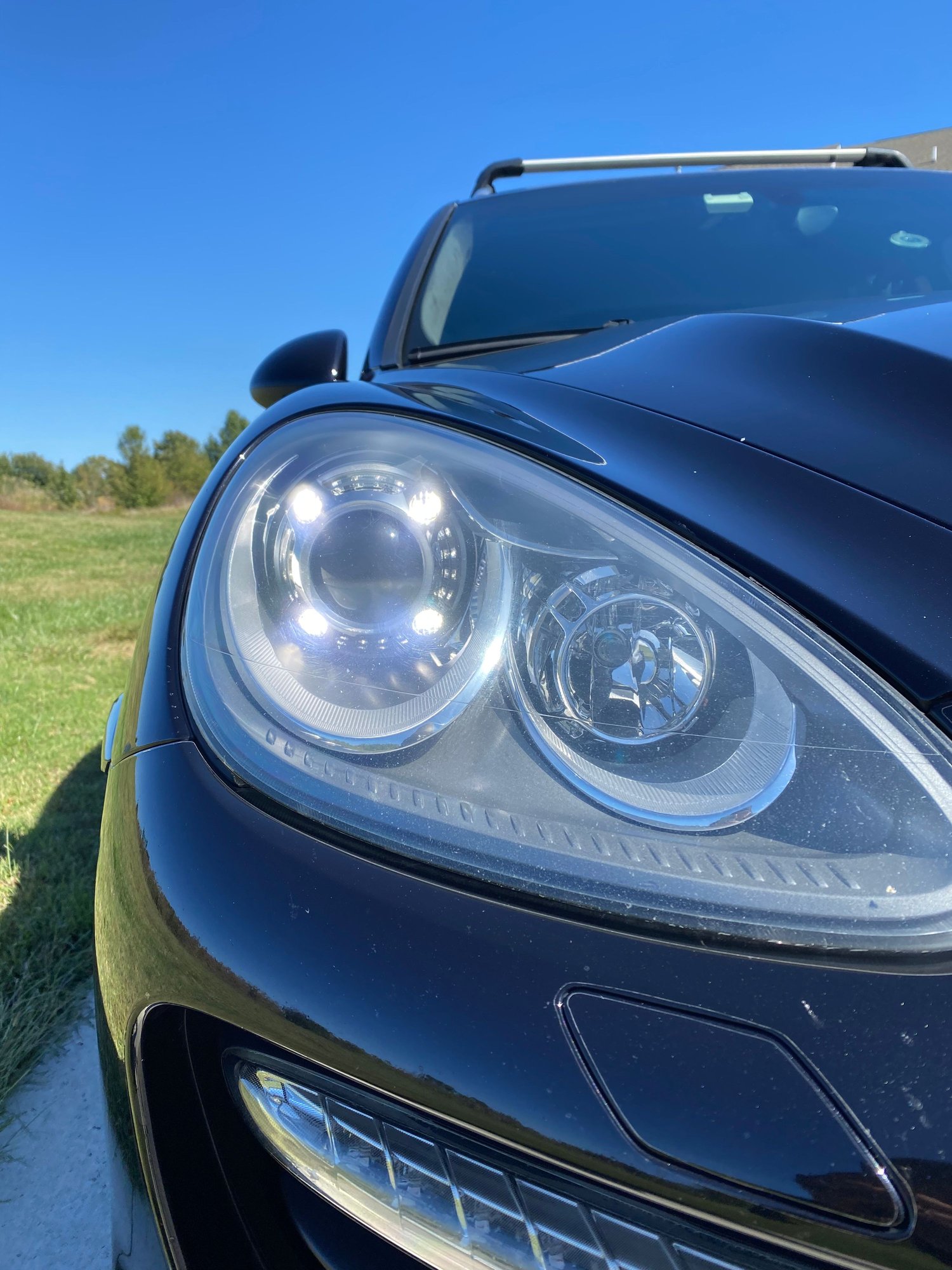 2011 Porsche Cayenne - 2011 Porsche Cayenne Turbo - Used - VIN WP1AC2A27BLA87693 - 160,000 Miles - 8 cyl - 4WD - Automatic - SUV - Black - Stevensville, MD 21666, United States