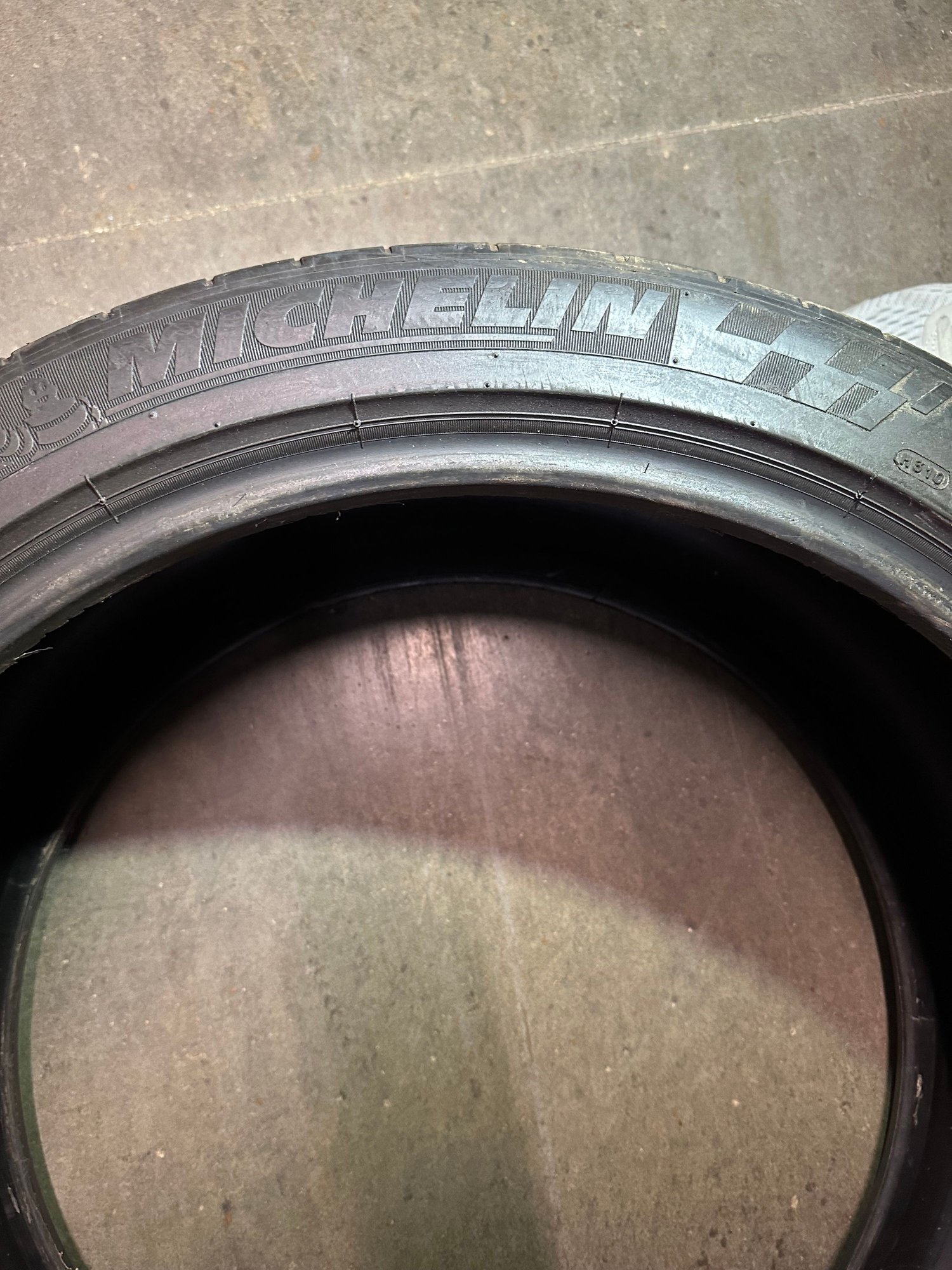 Wheels and Tires/Axles - Michelin Pilot Super Sport Performance  Radial Tires x4 - Used - 0  All Models - Columbus, OH 43221, United States