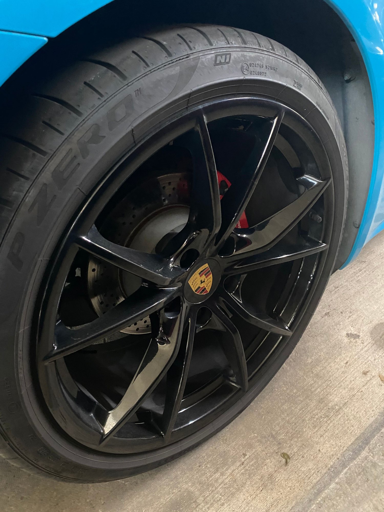 2019 Porsche 718 Cayman - 2019 Miami Blue Cayman S w/ less than 12k miles - Manual & Sport Chrono - Used - VIN WP0AB2A87KS278576 - 12,400 Miles - 4 cyl - 2WD - Manual - Coupe - Blue - San Antonio, TX 78209, United States