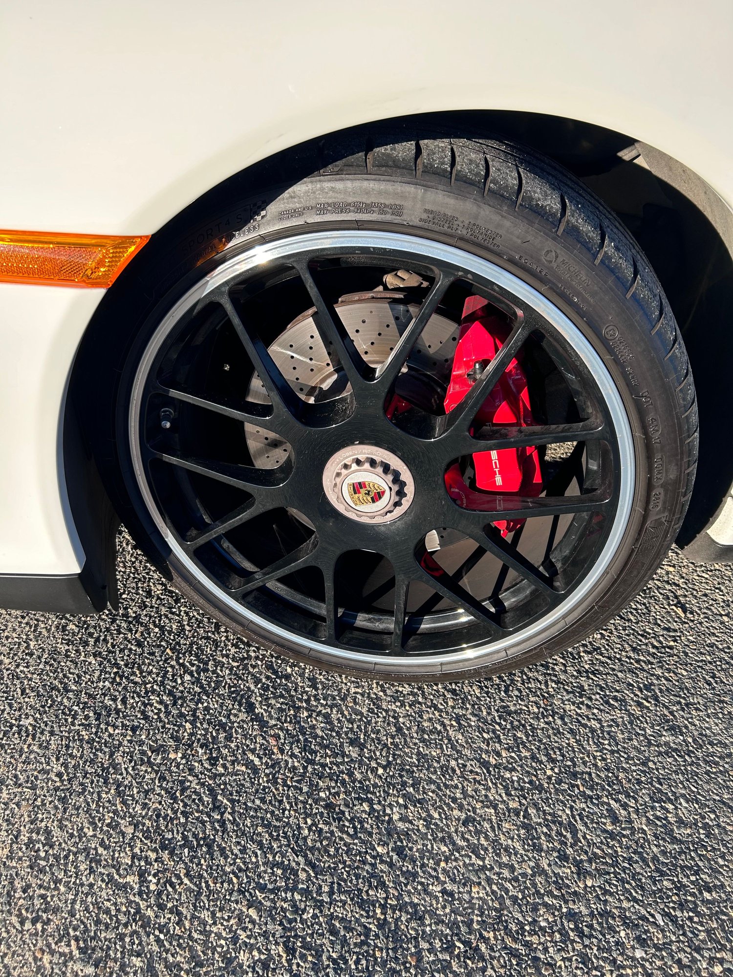 2012 Porsche 911 - 997.2 GTS manual - Used - VIN WP0CB2A96CS754660 - 35,600 Miles - 6 cyl - 2WD - Manual - Convertible - White - Granite Bay, CA 95746, United States