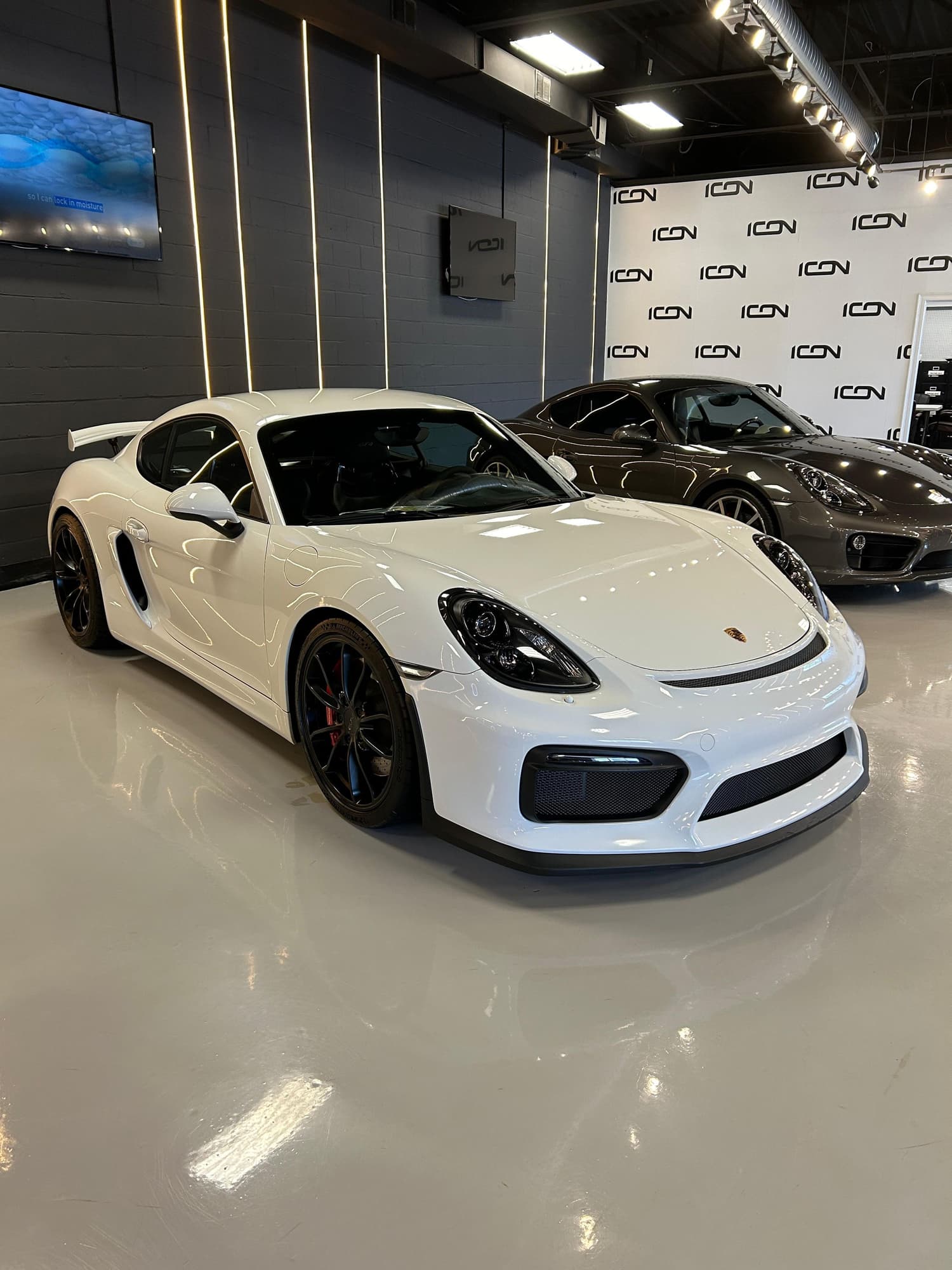 2016 Porsche Cayman GT4 - 981 GT4 w buckets and long-term ownership - Used - VIN WP0AC2A81GK197156 - 19,000 Miles - 6 cyl - 2WD - Manual - Coupe - White - Boston, MA 02155, United States