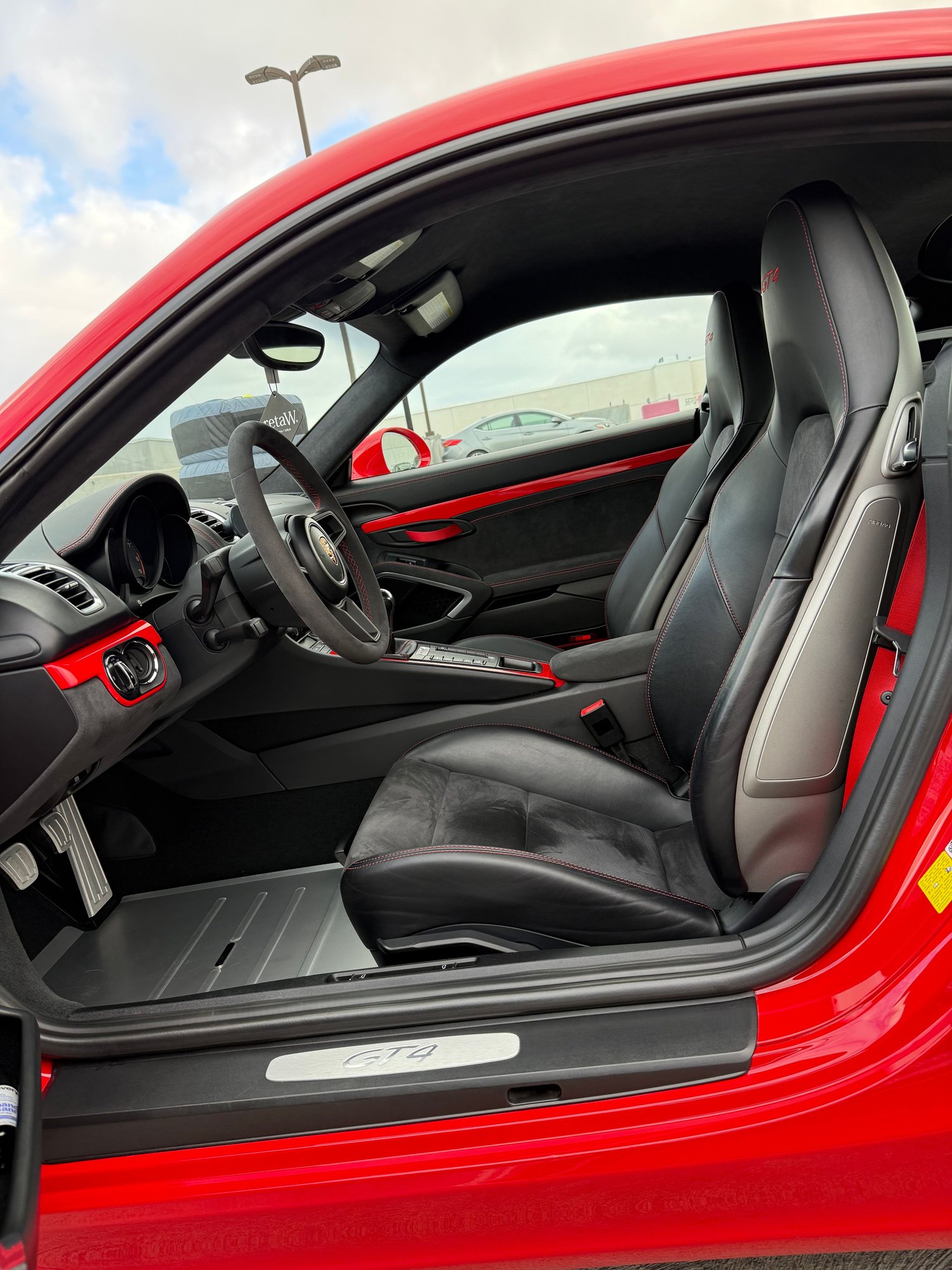 2016 Porsche Cayman GT4 - 2016 Porsche Cayman GT4 - Used - VIN WPOAC2A87GK197226 - 27,800 Miles - 6 cyl - 2WD - Manual - Coupe - Red - San Mateo, CA 94402, United States