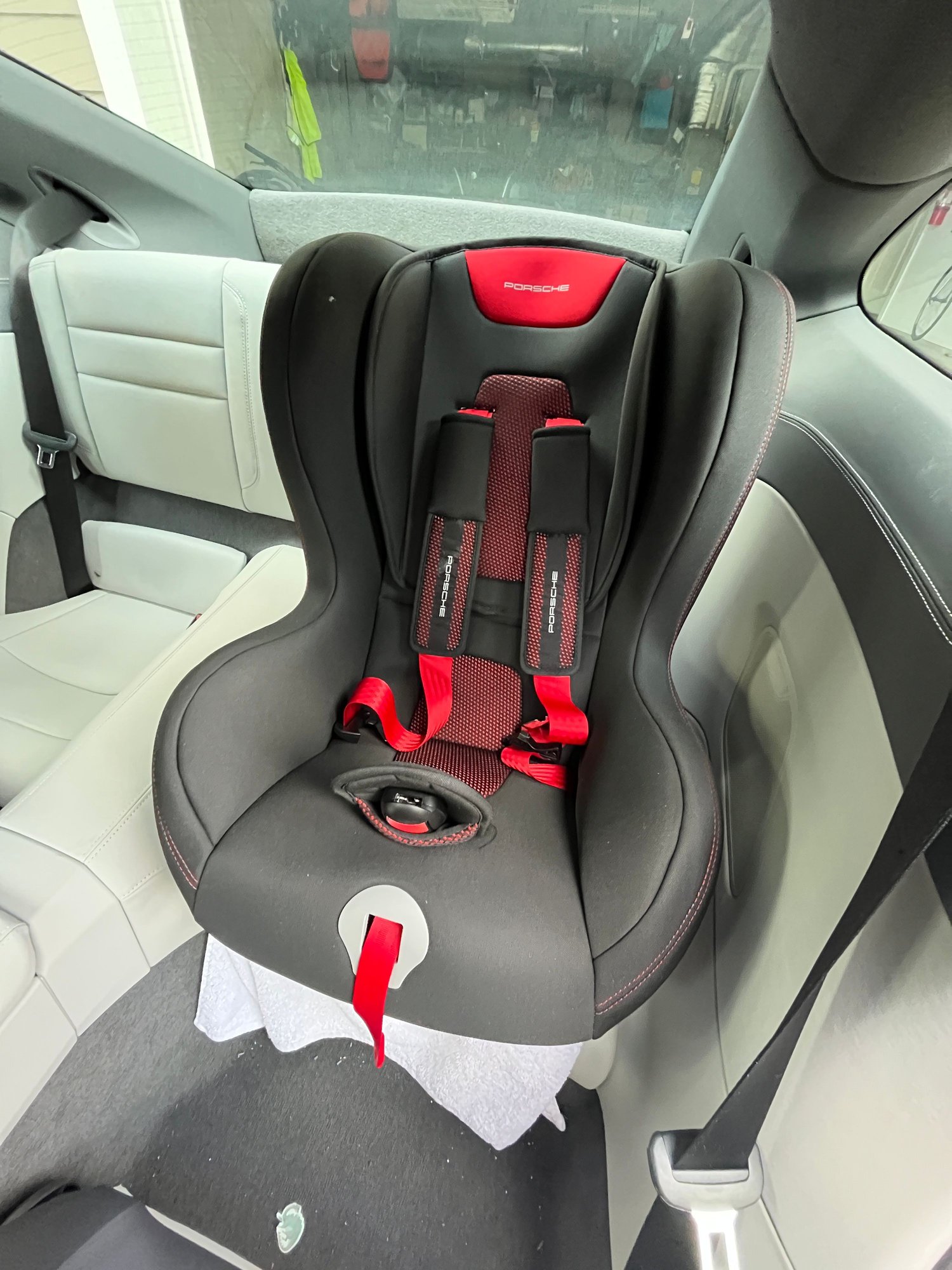 Accessories - Porsche OEM Kid Seat (toddlers to 40lbs) 971-044-061 - Used - All Years  All Models - Seattle, WA 98199, United States