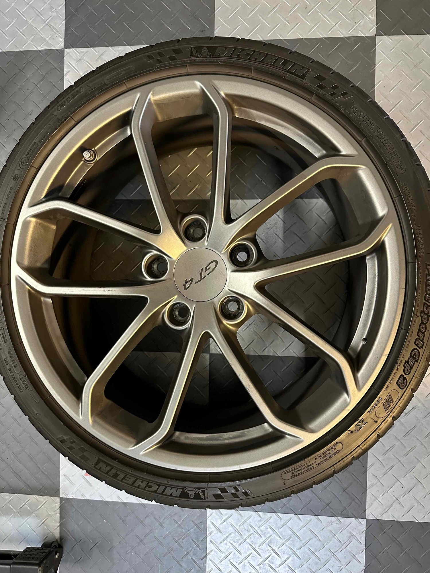 Wheels and Tires/Axles - 718 GT4 Stock Wheels and Tires ~1,500 miles excellent condition - Used - -1 to 2026  All Models - Los Gatos, CA 95032, United States