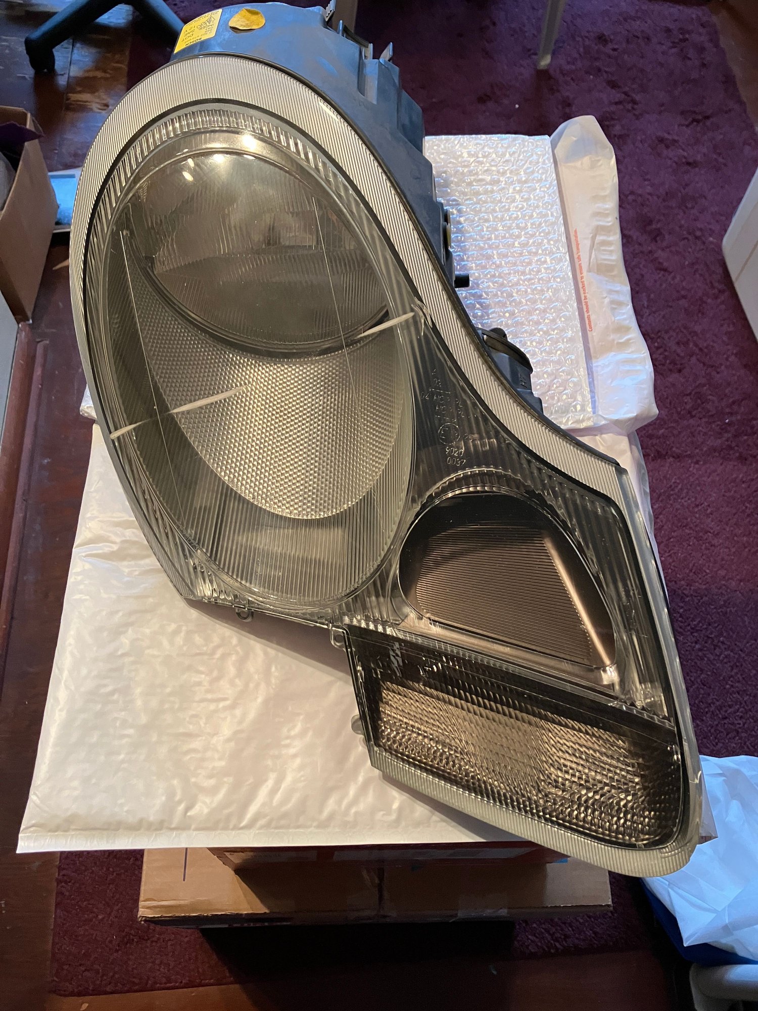 Lights - 996.1 RH headlight for parts or use as-is with visible damage otherwise VGC - Used - 1998 to 2001 Porsche 911 - 1998 to 2001 Porsche Boxster - Syracuse, NY 13211, United States