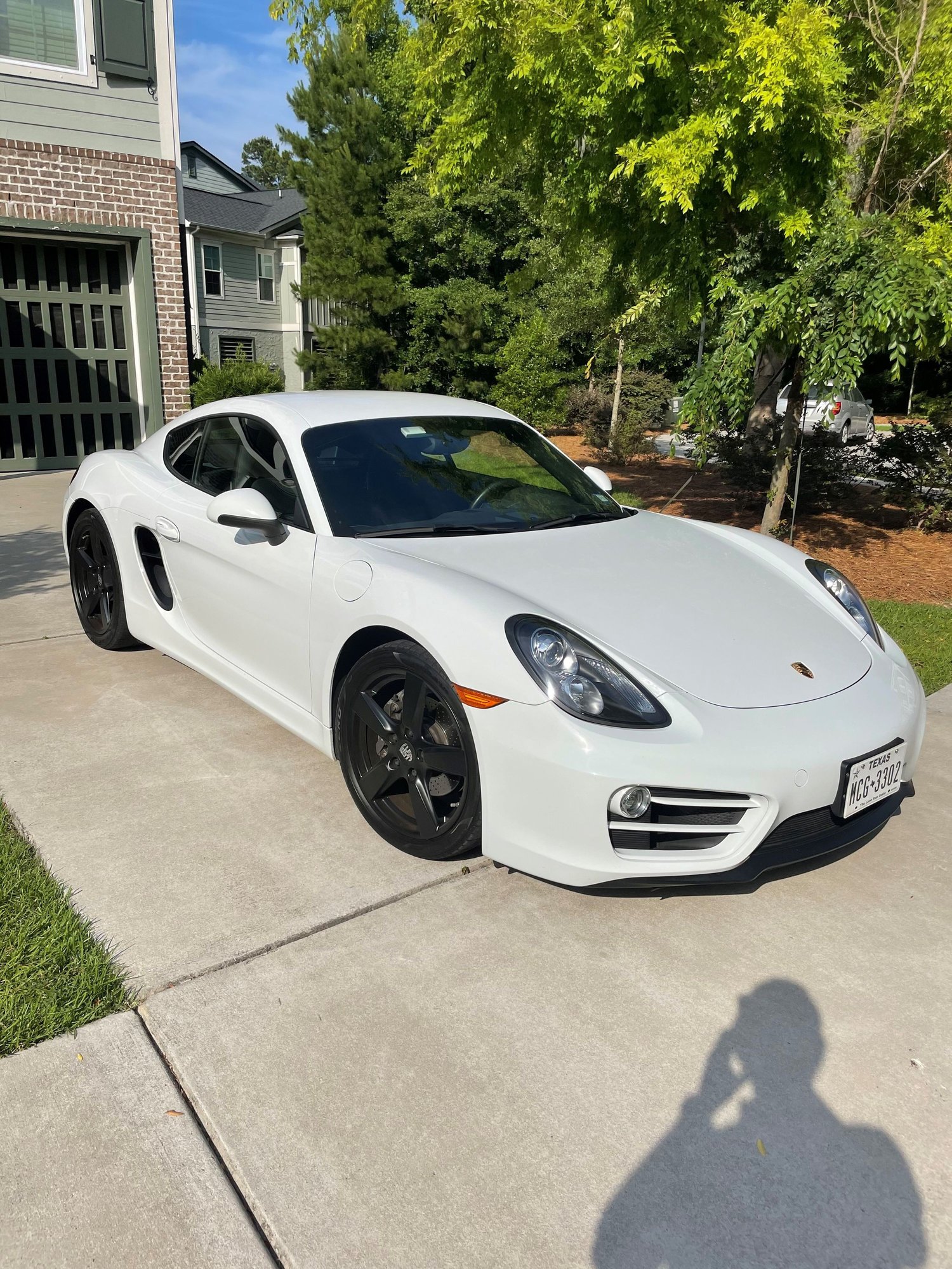 2014 Porsche Cayman - 2014 Cayman with Manual Transmission and 32k miles - Used - VIN WP0AA2A826K174780 - 32,000 Miles - 2WD - Manual - Coupe - White - Mount Pleasant, SC 29464, United States