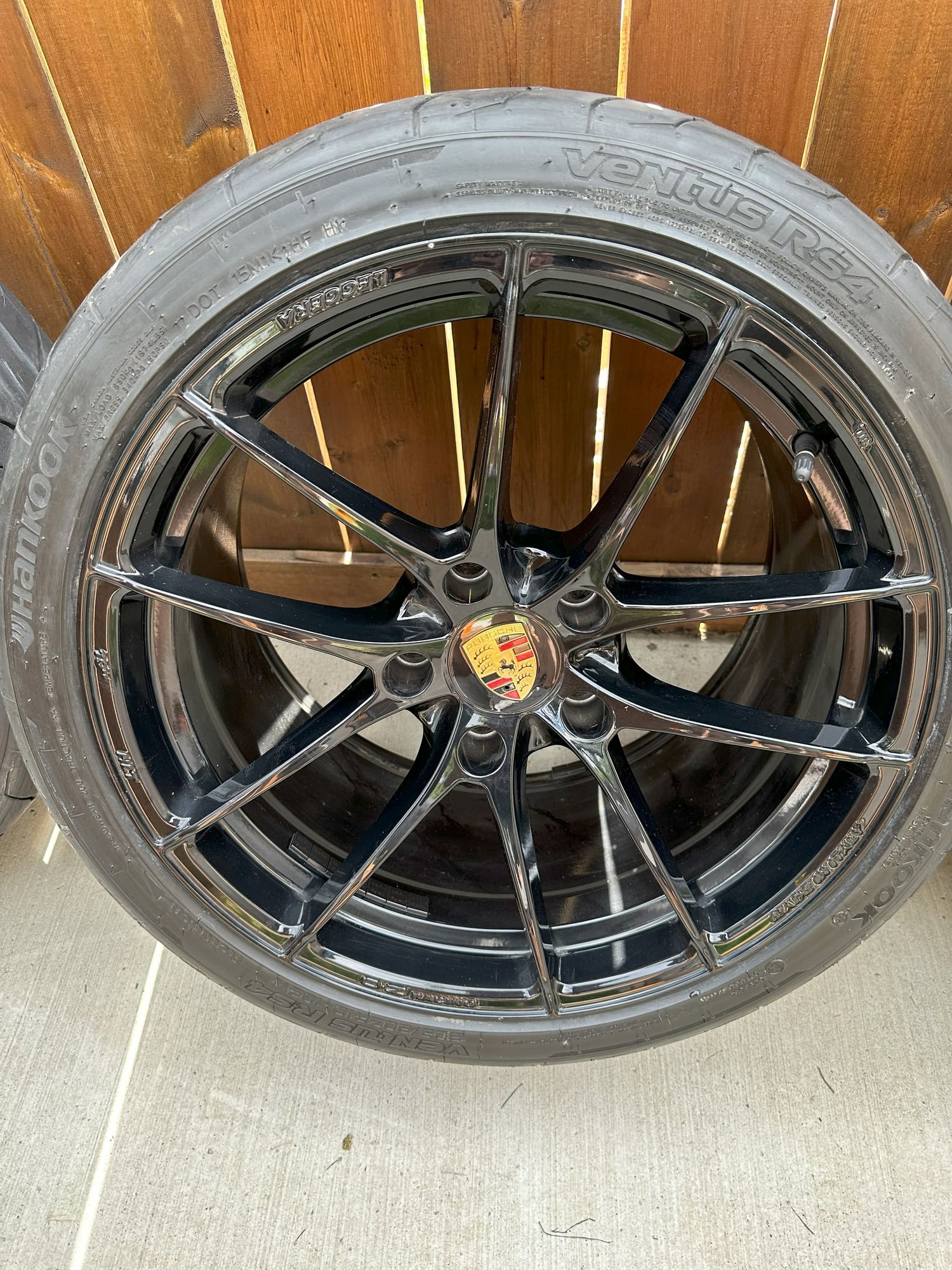 Wheels and Tires/Axles - **MINT** 19" OZ Leggera HLT for Widebody 997 - Used - 2006 to 2012 Porsche 911 - Calgary, AB T2M1Y1, Canada