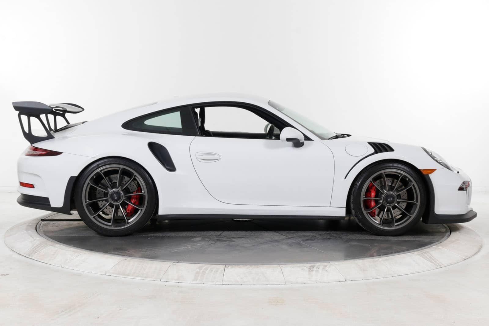 2016 Porsche 911 - Stunning Porsche 911 GT3 RS. Finished in White over Black Leather and Alcantara. - Used - VIN WP0AF2A90GS192854 - 7,350 Miles - 6 cyl - 2WD - Automatic - Coupe - White - Great Neck, NY 11024, United States