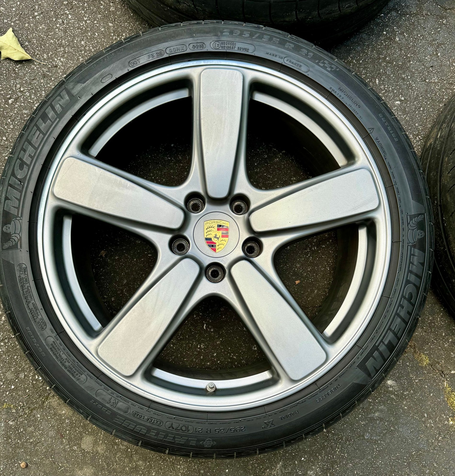 Wheels and Tires/Axles - 21" Sport Classic Wheels in Platinum Satin - Used - 2011 to 2018 Porsche Cayenne - Greenville, SC 29609, United States