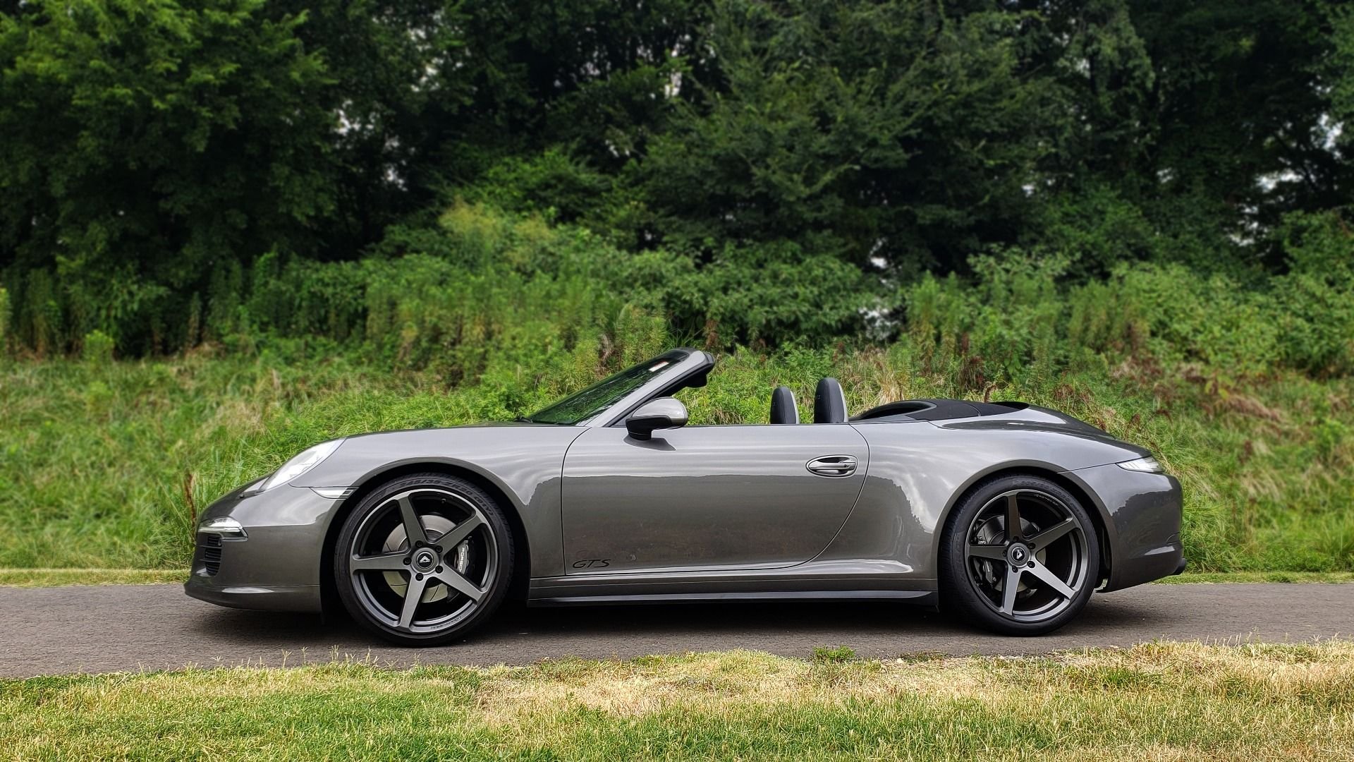 2015 Porsche 911 - 2015 Agate Grey GTS CAB - Used - VIN WP0CB2A96FS154340 - 31,650 Miles - 6 cyl - 2WD - Automatic - Convertible - Gray - Charlotte, NC 28078, United States