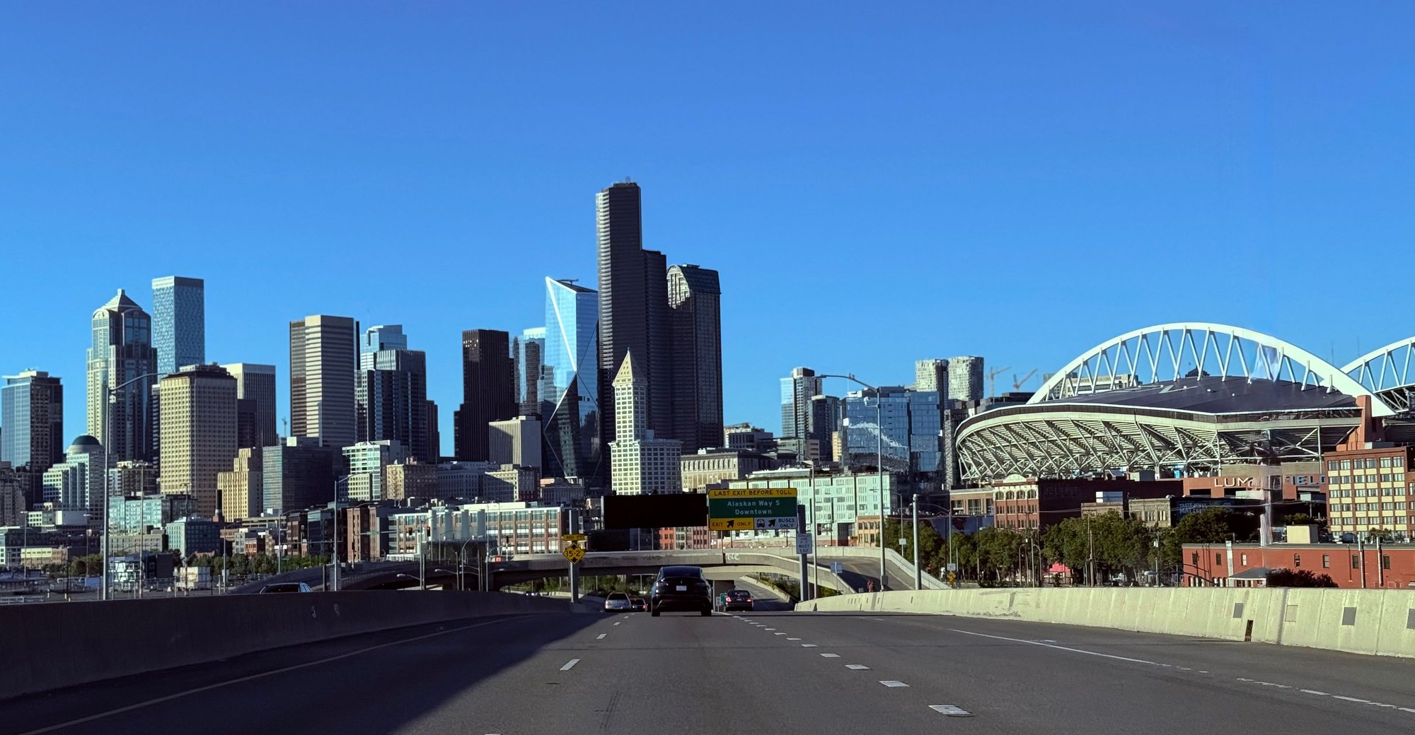 Driving back into Seattle. It�s not bad for a shot through the windshield.
