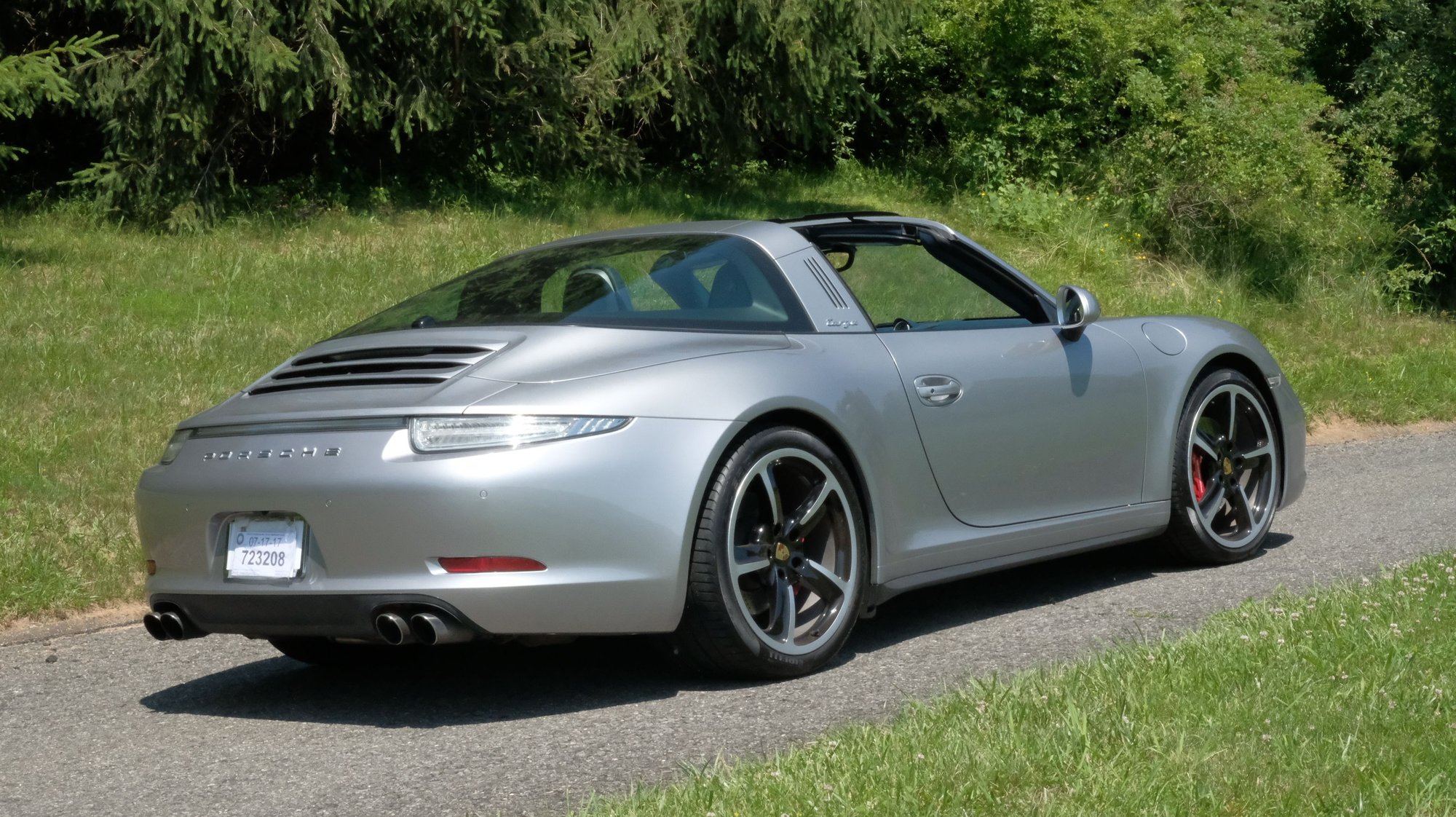 2015 Porsche 911 - 2015 Porsche 911 Targa 4s $170k build - Used - VIN WP0BB2A95FS135483 - 40,300 Miles - 6 cyl - 4WD - Automatic - Coupe - Silver - New York, NY 10013, United States