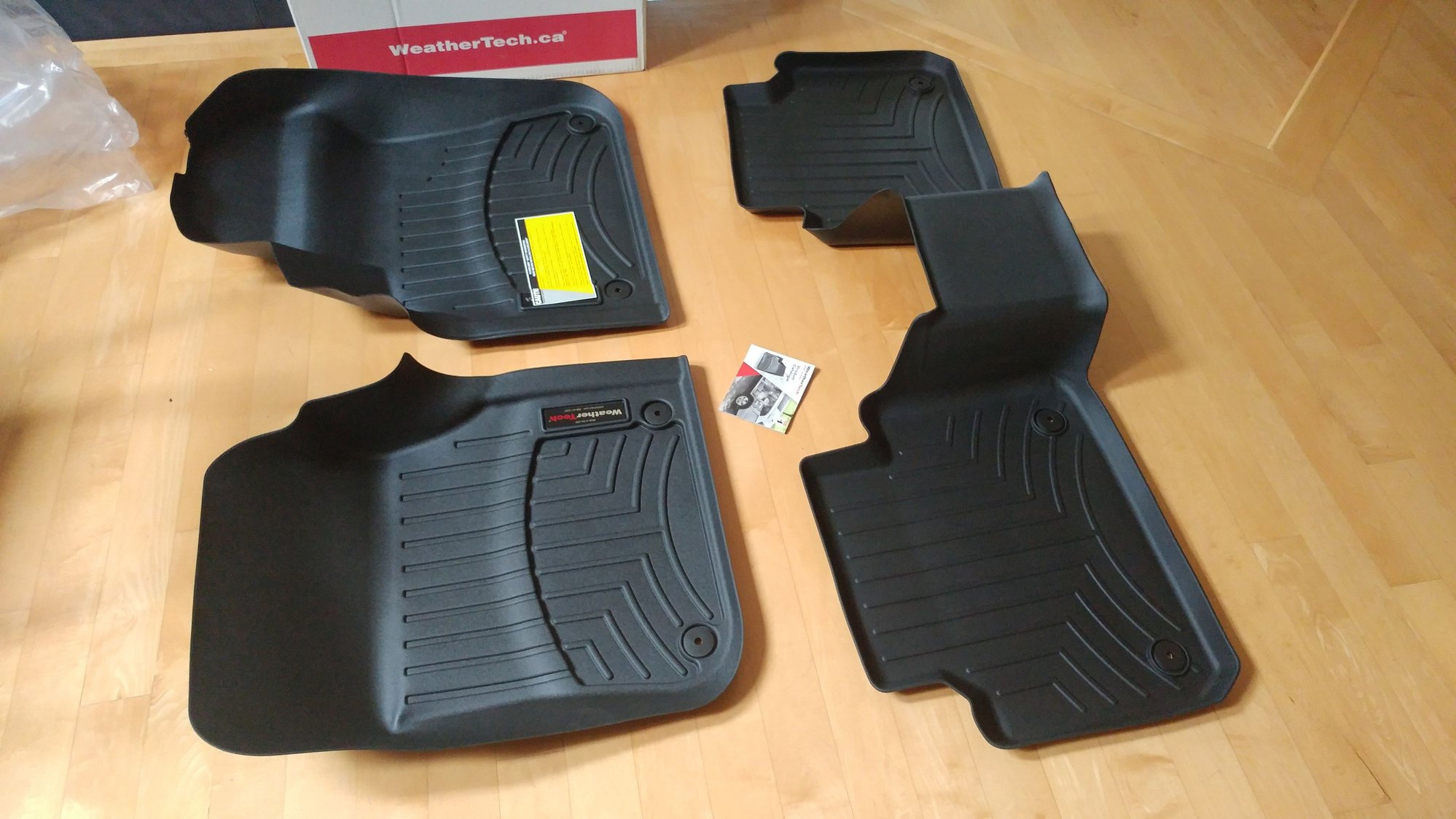 LichtsinnRV.com - WeatherTech Floor Mats 