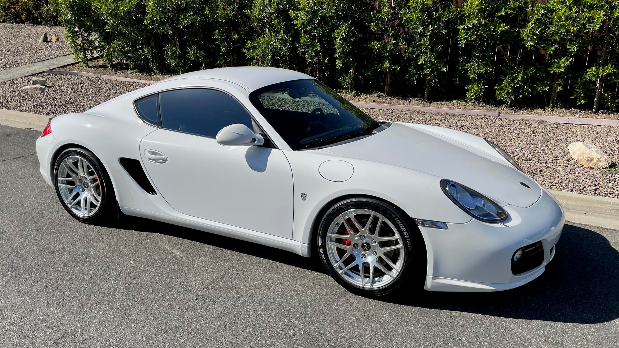 2010 Porsche Cayman - 2010 Cayman S w/ Sport Chrono - Used - VIN WP0AB2A87AU780605 - 6 cyl - 2WD - Automatic - Coupe - White - Oceanside, CA 92056, United States
