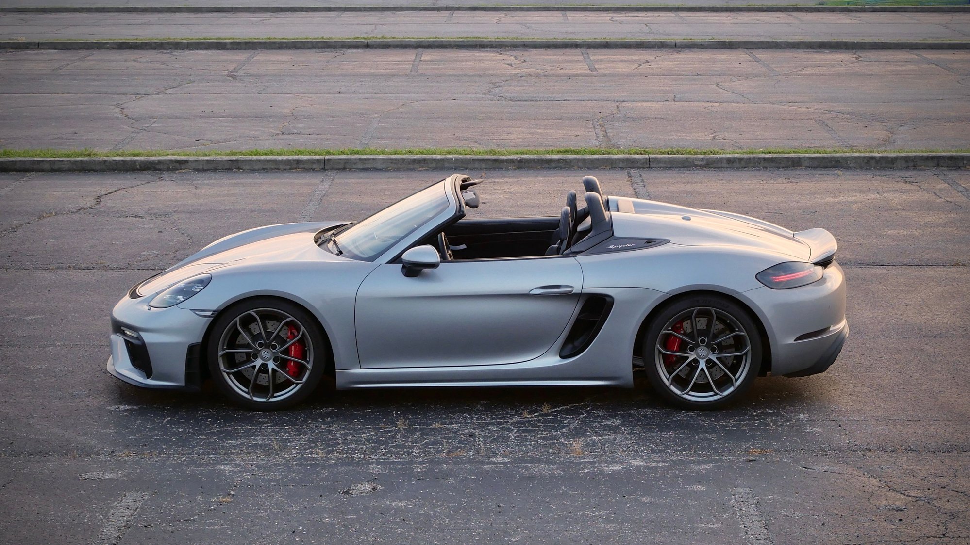 2022 Porsche 718 - 2022 718 Spyder 6MT with Buckets, PDLS+, Leather, Bose, Full PPF, One Owner... - Used - VIN WPOCC2A83NS233559 - 11,477 Miles - 6 cyl - 2WD - Manual - Convertible - Silver - Springboro, OH 45066, United States