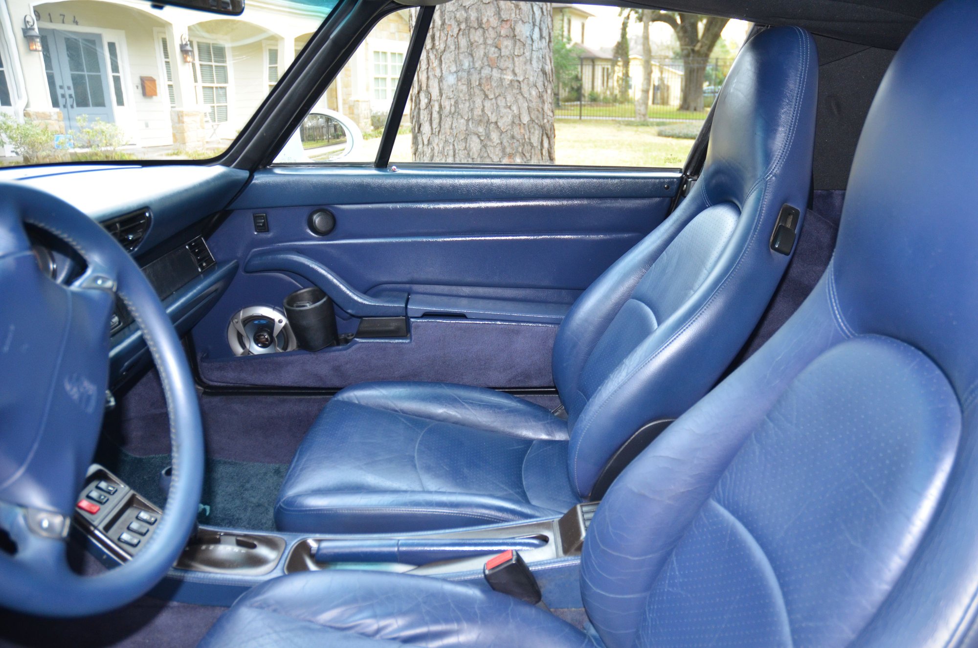 1995 Porsche 911 - 1995 Porsche 993 911 Carrera Cabriolet - Used - VIN WP0CA2998SS342228 - 53,500 Miles - 6 cyl - 2WD - Automatic - Convertible - White - Houston, TX 77024, United States