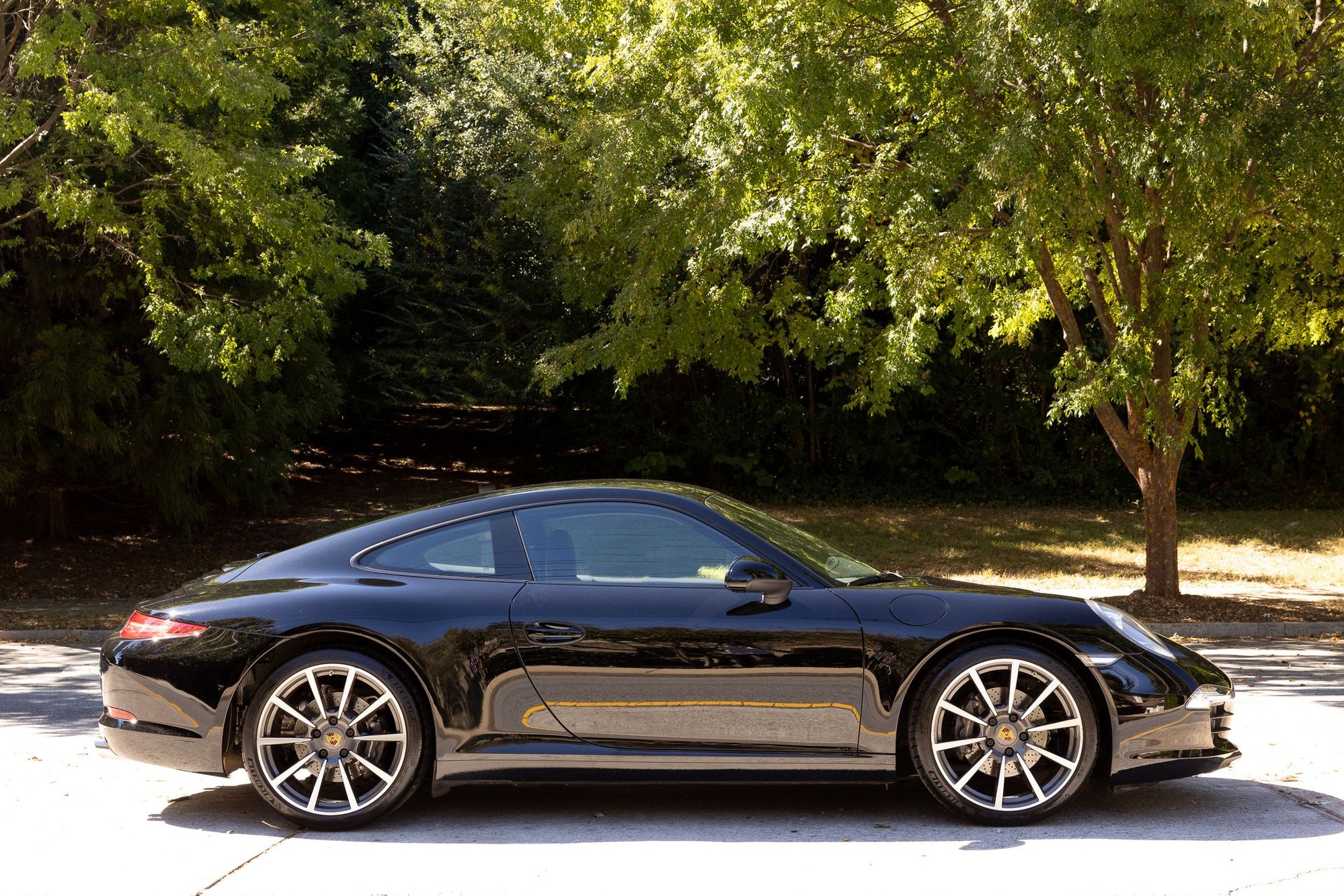 2015 Porsche 911 - 2015 911 Carrera coupe manual, 19k miles - Used - VIN WP0AA2A90FS100106 - 19,000 Miles - 6 cyl - 2WD - Manual - Coupe - Black - Atlanta, GA 30326, United States