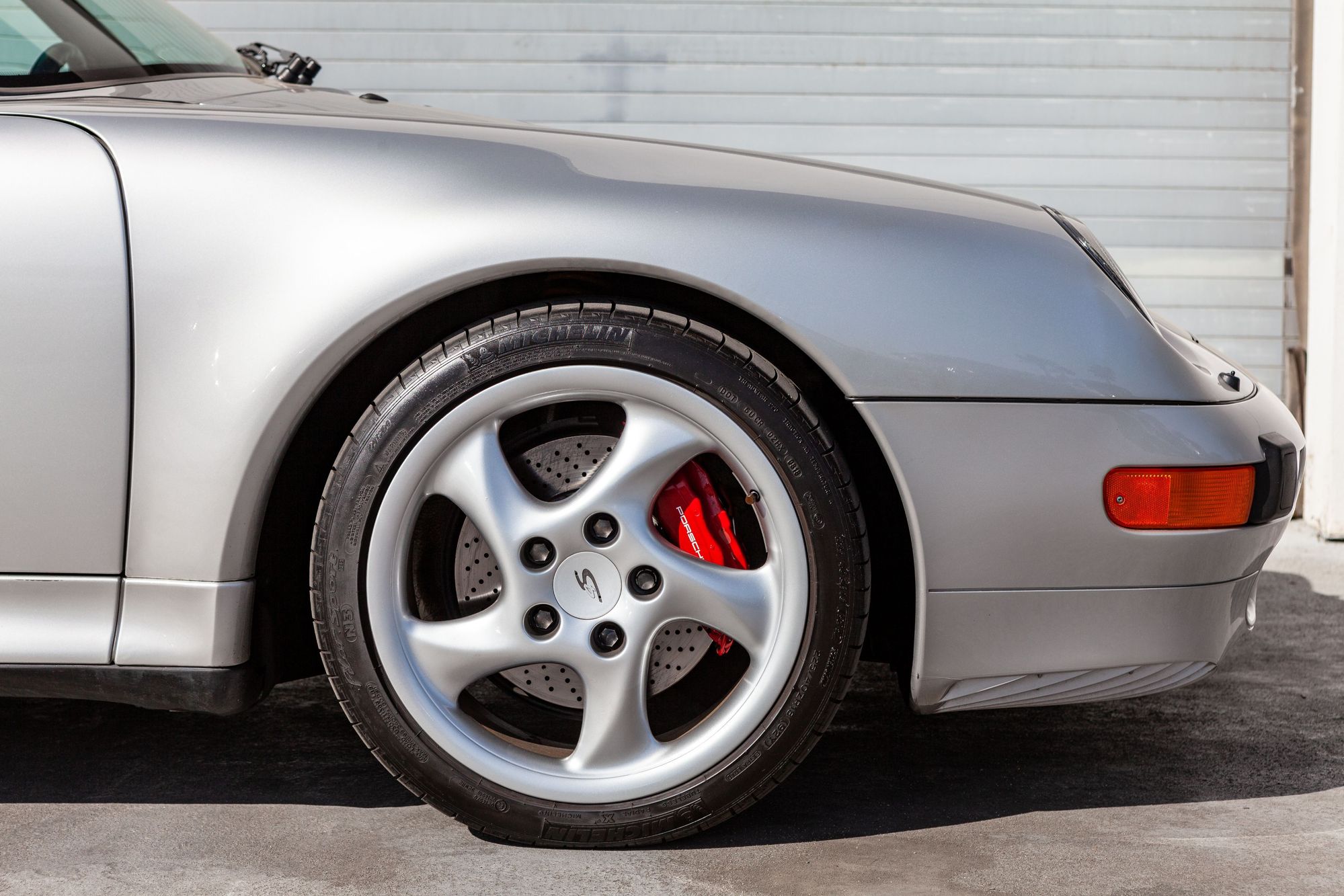 1998 Porsche 911 - 993 C4S with Porsche Classic Radio, KW Suspension and Brombacher exhaust.. - Used - VIN WP0AA2996WS320404 - 55,655 Miles - 6 cyl - AWD - Manual - Coupe - Silver - Fresno, CA 93650, United States