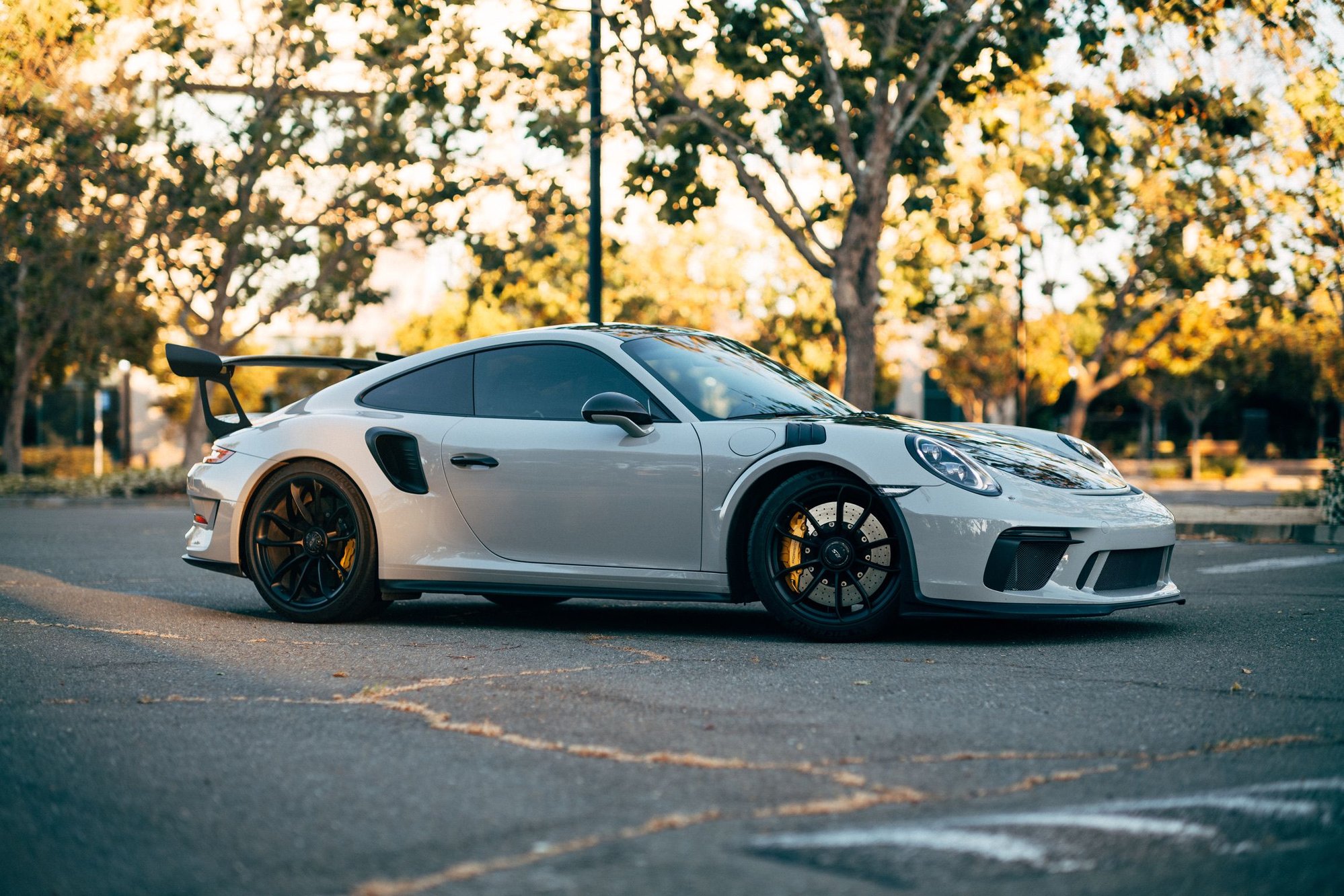 2019 Porsche GT3 - FS: 2019 991.2 911 GT3 RS Weissach - Chalk - Used - VIN WP0AF2A91KS165526 - 8,200 Miles - 6 cyl - 2WD - Automatic - Coupe - Gray - San Francisco, CA 94103, United States