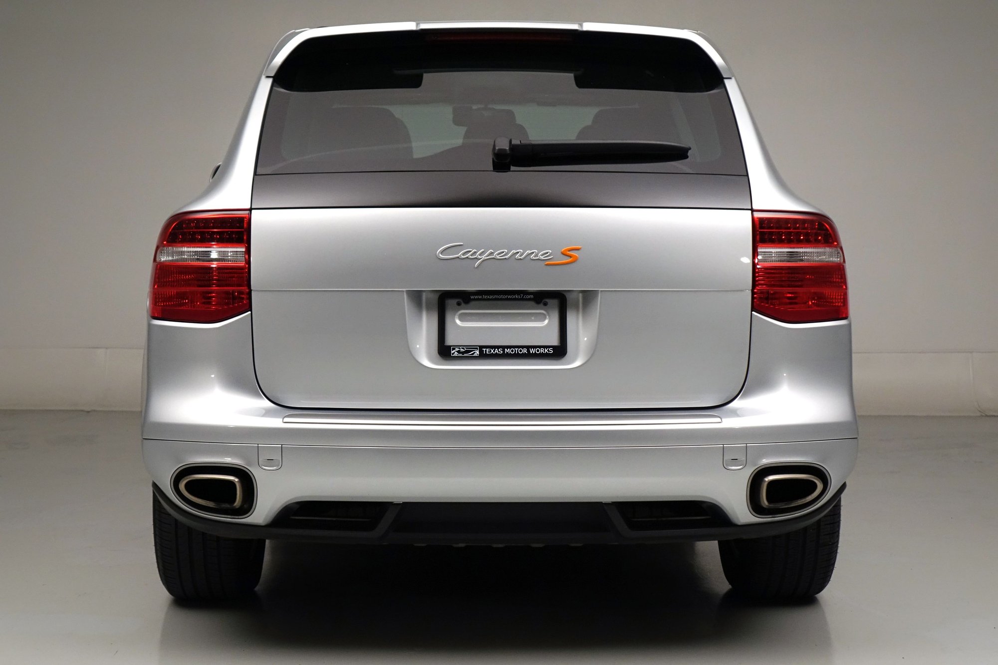 2008 Porsche Cayenne - 2008 Cayenne S - 78k miles - 4.8 liter V8 - 385 hp - very clean - Texas - Used - VIN WP1AB29P38LA40592 - 78,300 Miles - 8 cyl - AWD - Automatic - SUV - Silver - Dallas, TX 75229, United States