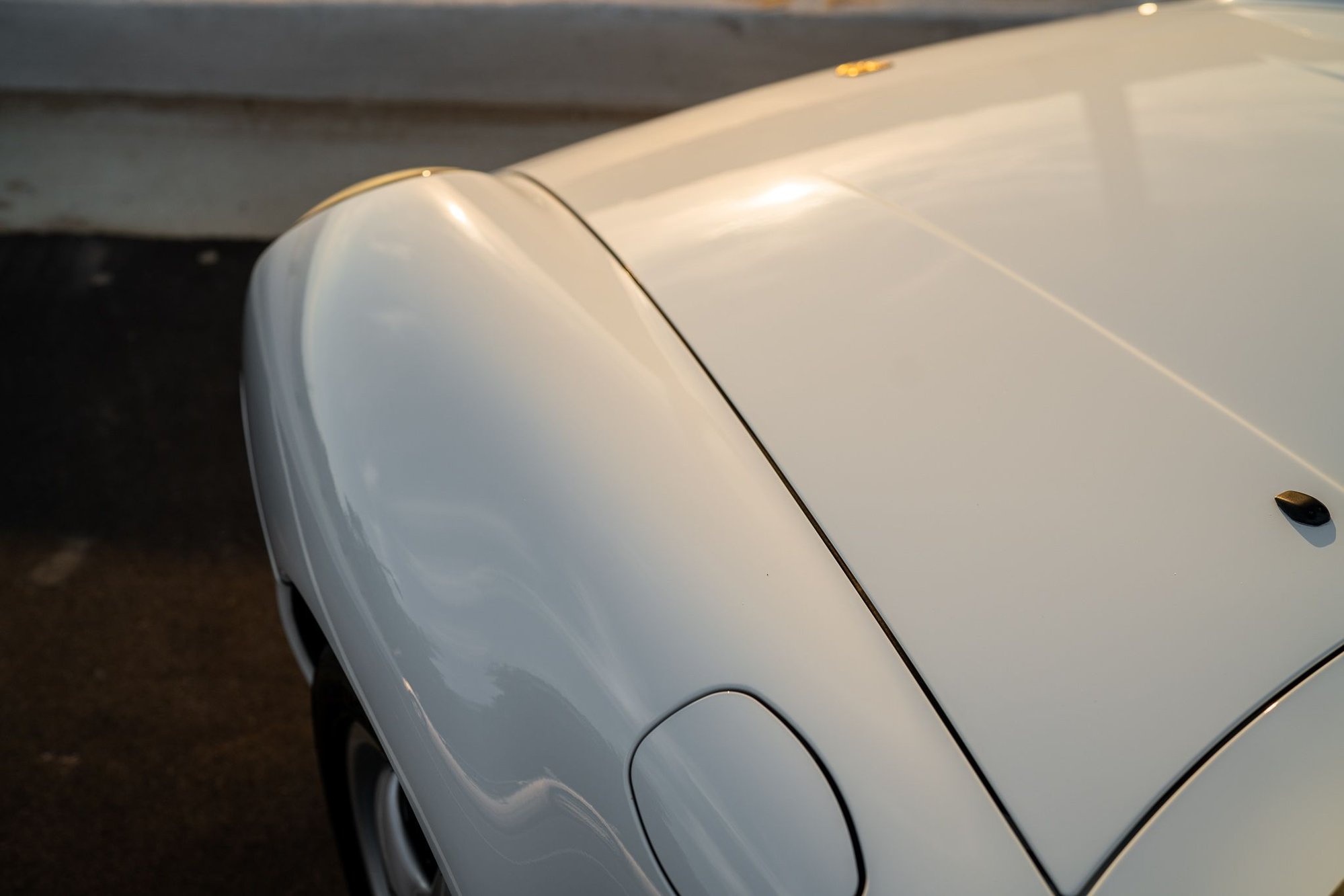1995 Porsche 911 - 1995 993 Carrera Six-Speed One-Owner - Used - VIN Wpoaa2997ss322771 - 37,526 Miles - 6 cyl - 2WD - Manual - Coupe - White - West Olive, MI 49460, United States