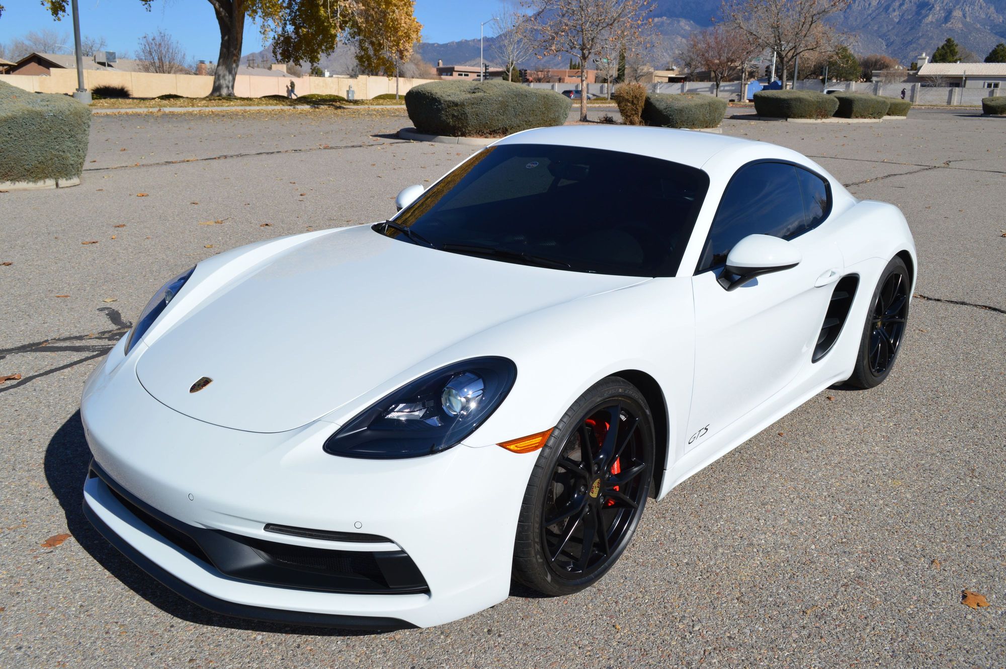 2019 Porsche 718 Cayman - FS: 2019 718 Cayman GTS - Used - VIN WP0AB2A88KS278182 - 14,700 Miles - 4 cyl - 2WD - Automatic - Coupe - White - Albuquerque, NM 87109, United States