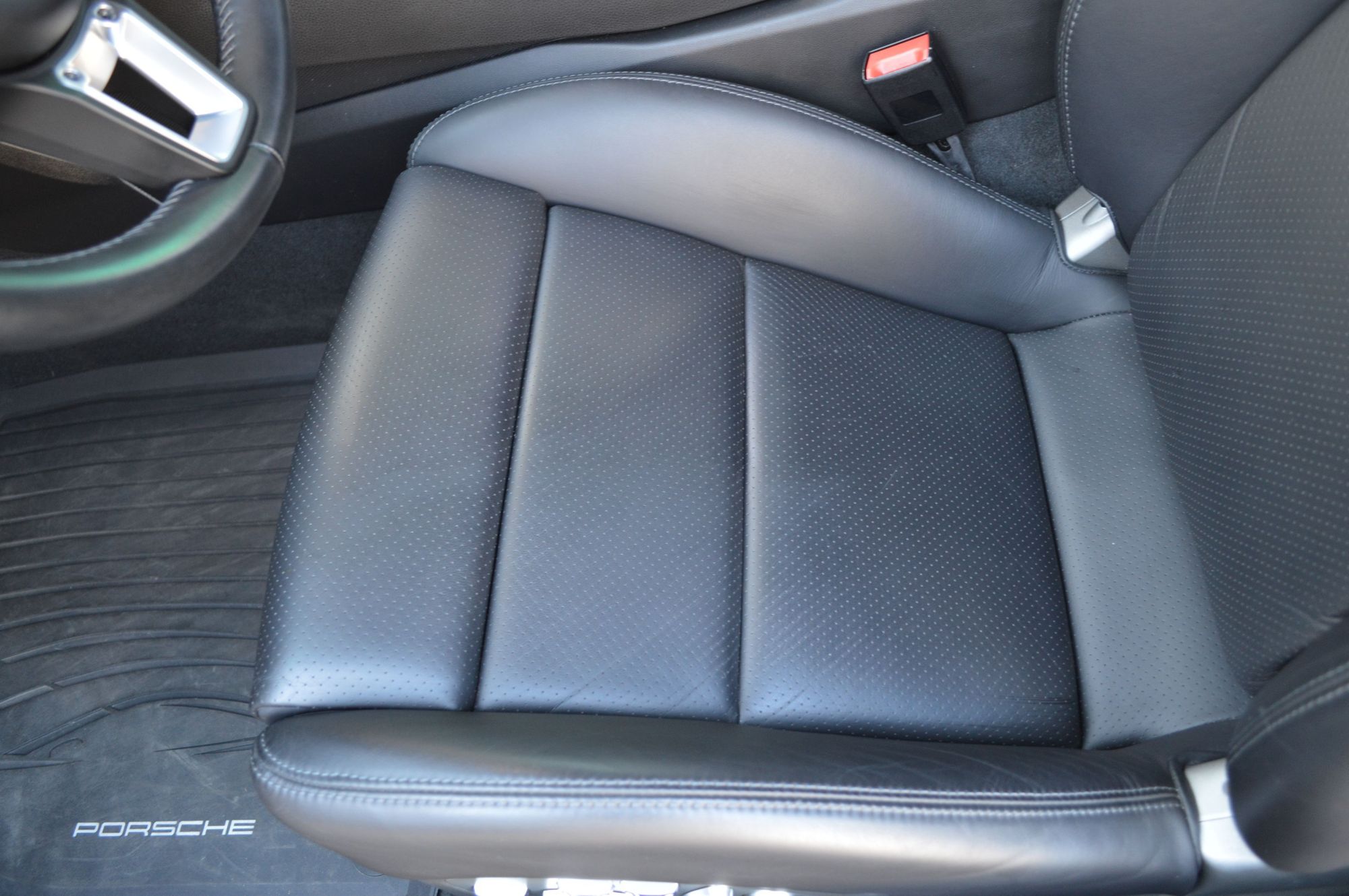 2019 Porsche 718 Cayman - FS: 2019 718 Cayman GTS - Used - VIN WP0AB2A88KS278182 - 14,700 Miles - 4 cyl - 2WD - Automatic - Coupe - White - Albuquerque, NM 87109, United States