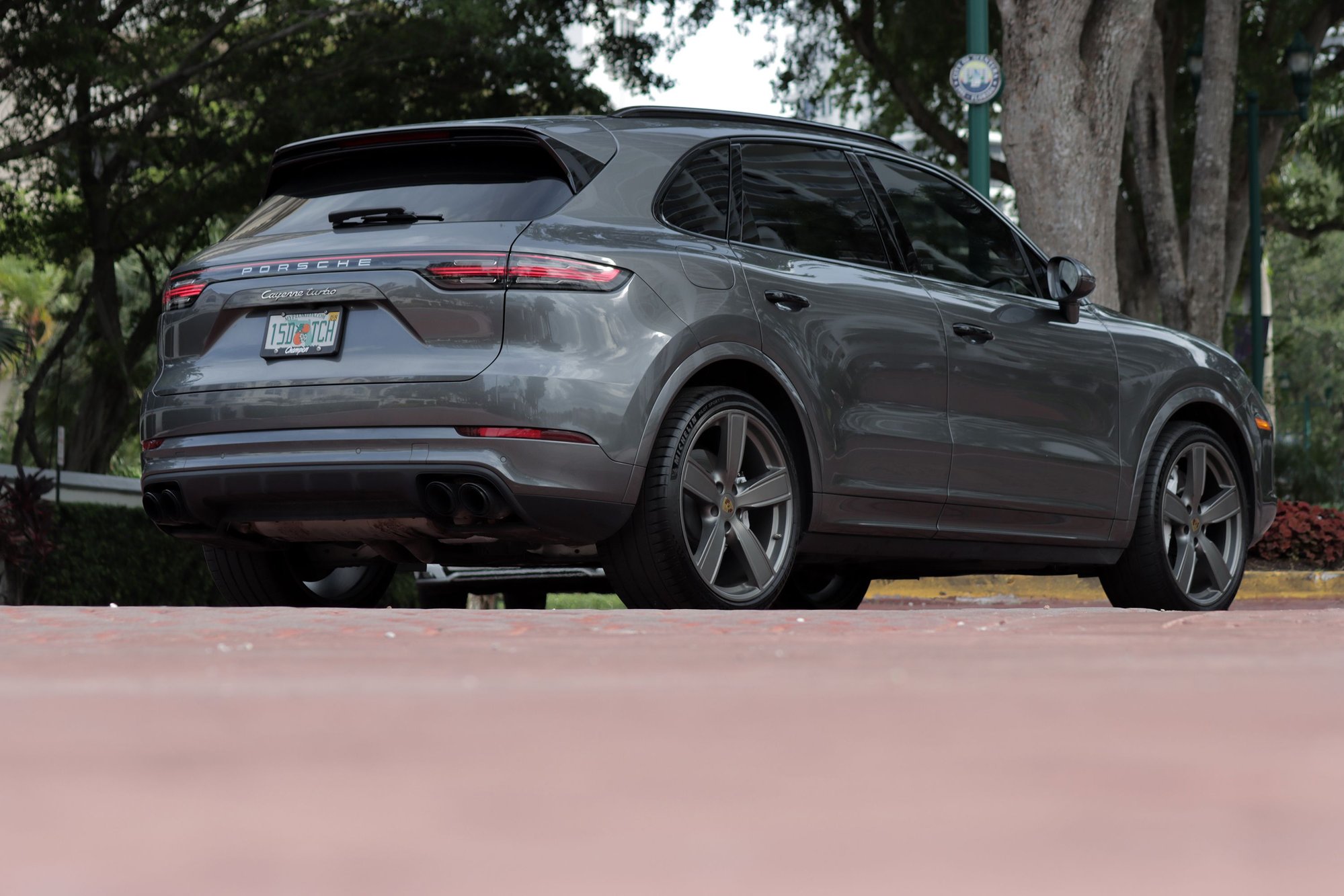 2019 Porsche Cayenne - 2019 Porsche Cayenne Turbo w/ 25K miles - Used - VIN WP1AF2AY4KDA81288 - 25,389 Miles - 8 cyl - AWD - Automatic - SUV - Gray - Aventura, FL 33180, United States
