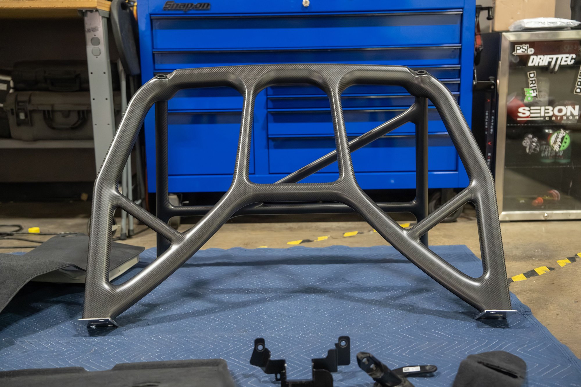 Interior/Upholstery - 992 Porsche OEM Carbon Fiber Roll Bar - Used - -1 to 2026  All Models - Orlando, FL 32750, United States