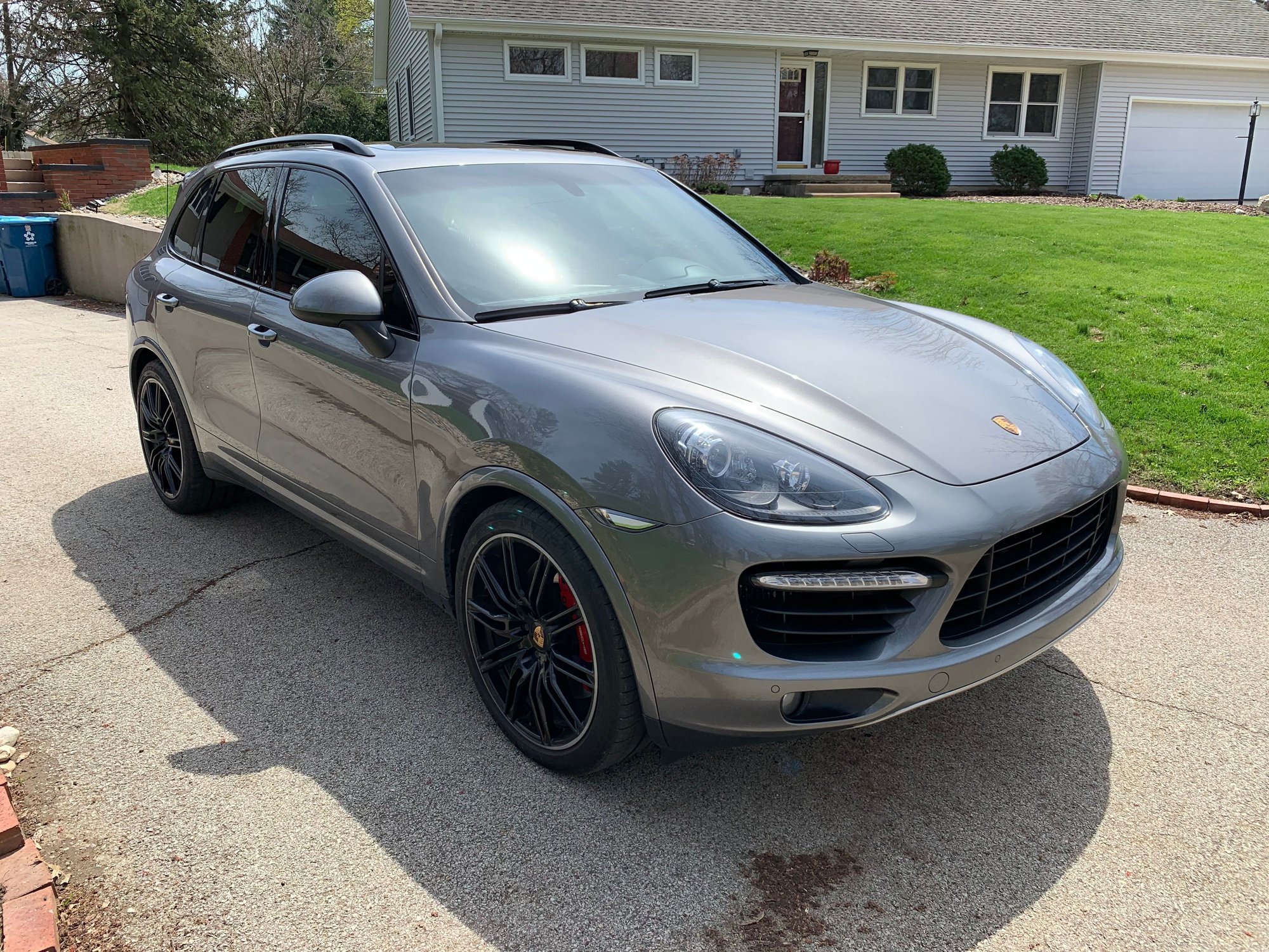 Porsche cayenne turbo 2013