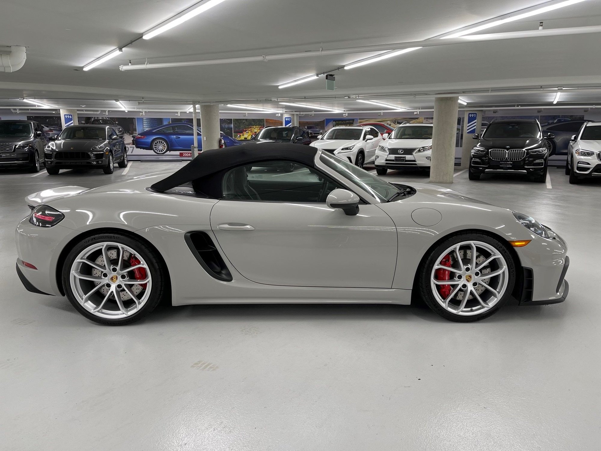 2021 Porsche 718 Spyder - 2021 718 Boxster Spyder MT - Used - VIN WP0CC2A87MS240399 - 5,653 Miles - 6 cyl - 2WD - Manual - Convertible - Gray - Austin, TX 78759, United States