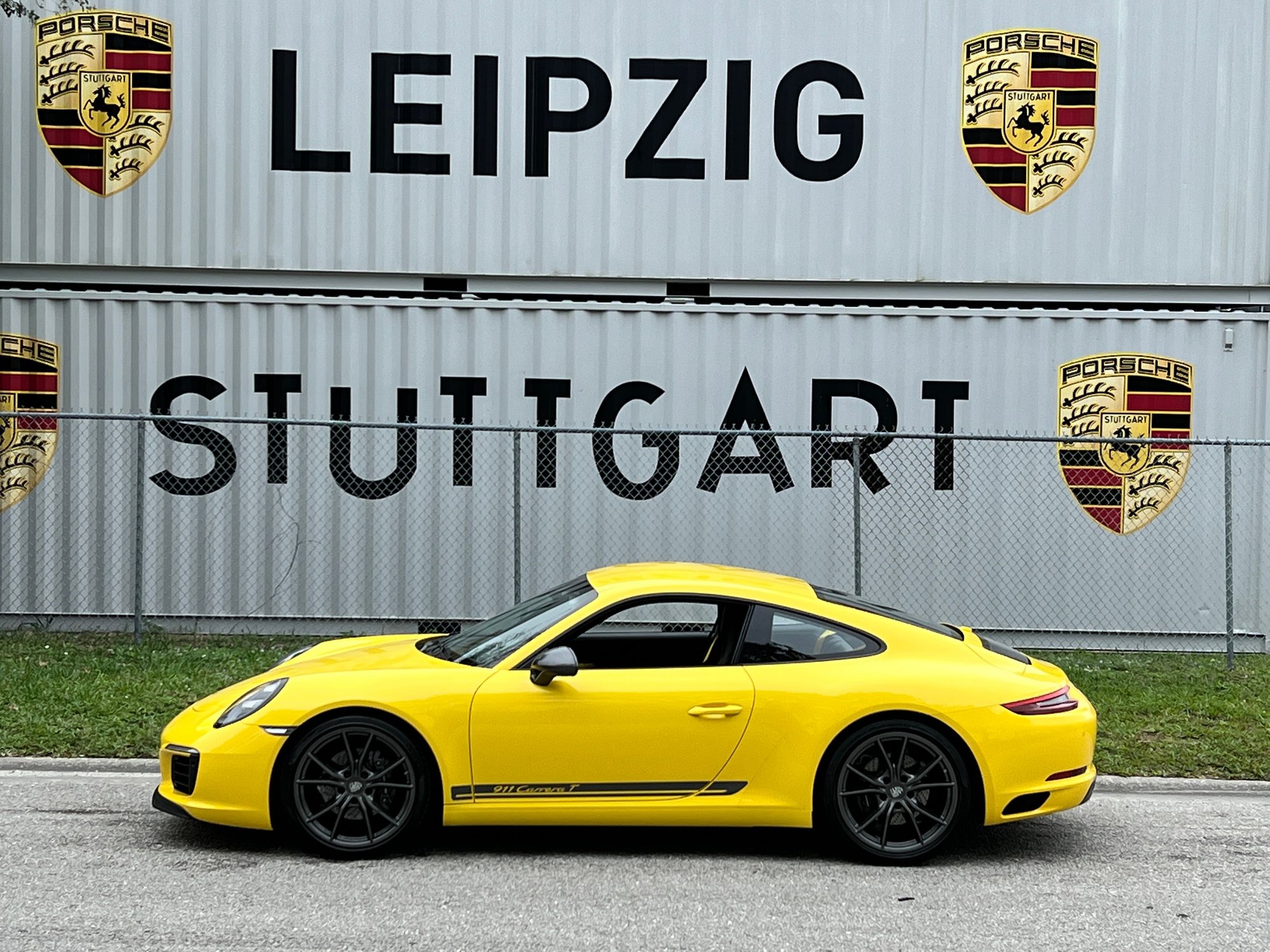2019 Porsche 911 - 2019 Porsche 911 Carrera T (991.2) 7MT/Full PPF/Sunroof Delete Spec - Used - VIN WPOAA2A91KS103719 - 23,190 Miles - 6 cyl - 2WD - Manual - Coupe - Yellow - Santa Clarita, CA 91350, United States