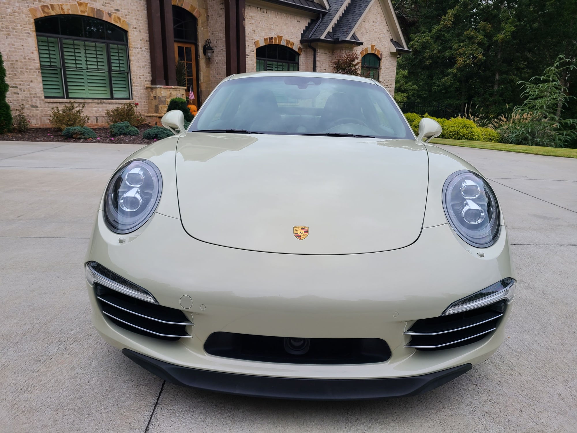 2014 Porsche 911 - 2014 Porsche 50th Anniversary Edition. Pristine Condition CPO Certified - Used - VIN wp0ab2a98es121572 - 36,325 Miles - 6 cyl - 2WD - Automatic - Coupe - Gray - Oakwood, GA 30566, United States