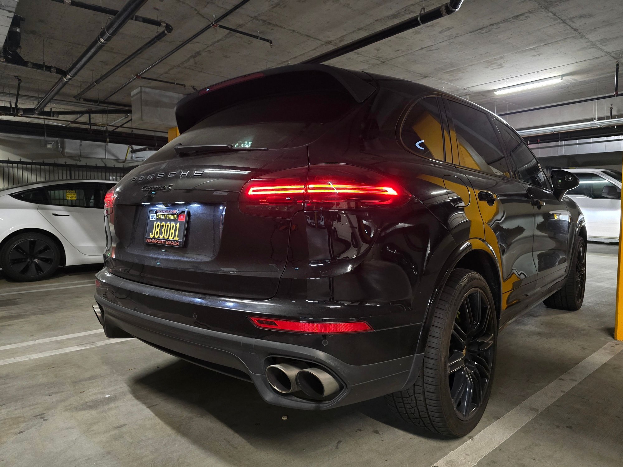 2017 Porsche Cayenne - Low miles, extended warranty, black/black 2017 Cayenne e-hybrid Platinum S - Used - Los Angeles, CA 90010, United States