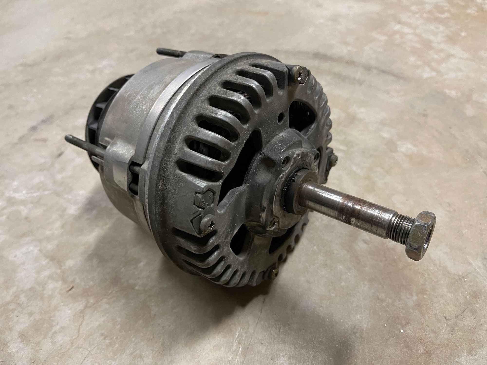 1990 Porsche 911 - BOSCH Alternator - Non Working - Engine - Electrical - $150 - Loveland, CO 80537, United States