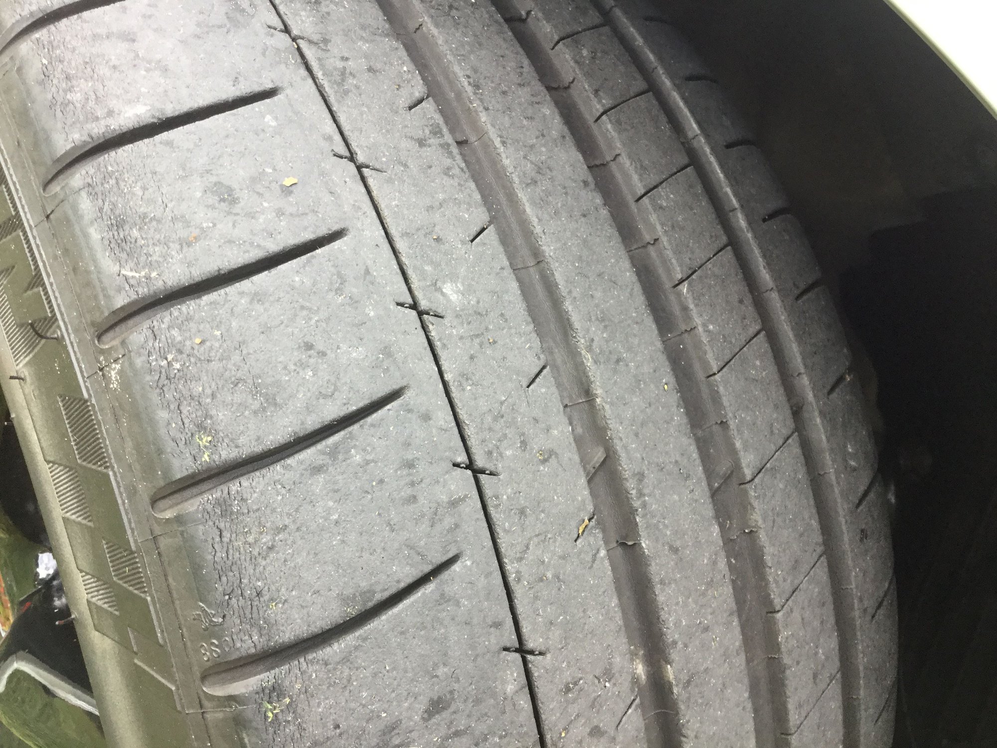 2006 Porsche Cayman - 2006 Cayman S white with red and black accents - Used - VIN WP0AB29846U782890 - 104,322 Miles - 6 cyl - 2WD - Manual - Coupe - White - Tampa, FL 33624, United States