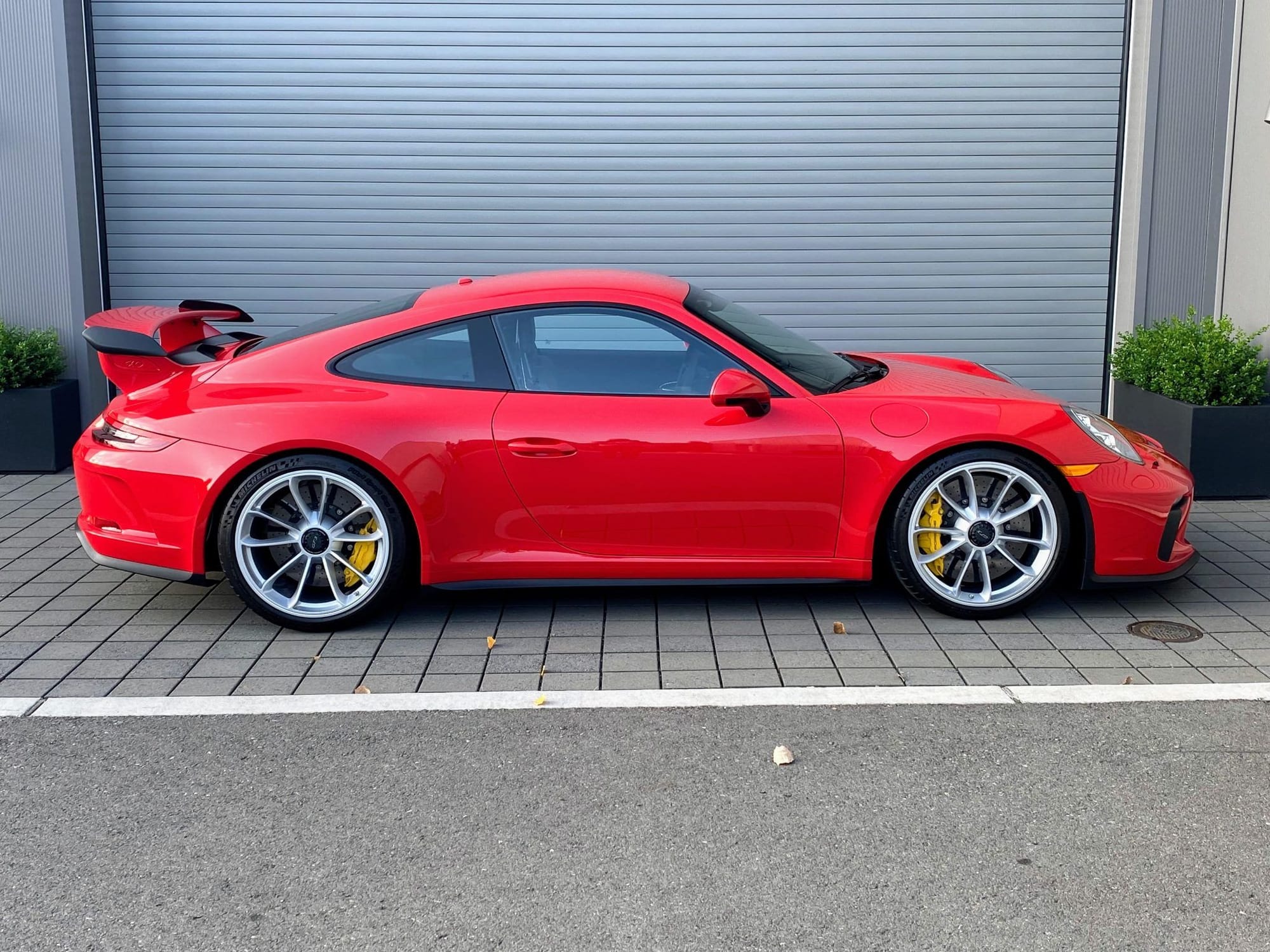 2018 Porsche GT3 - 2018 Guards Red Porsche 911 GT3 (Manual, PCCB, FAL, Buckets, etc) - 7k Miles - Used - VIN WP0AC2A99JS174823 - 6,950 Miles - 6 cyl - 2WD - Manual - Red - Las Vegas, NV 89141, United States